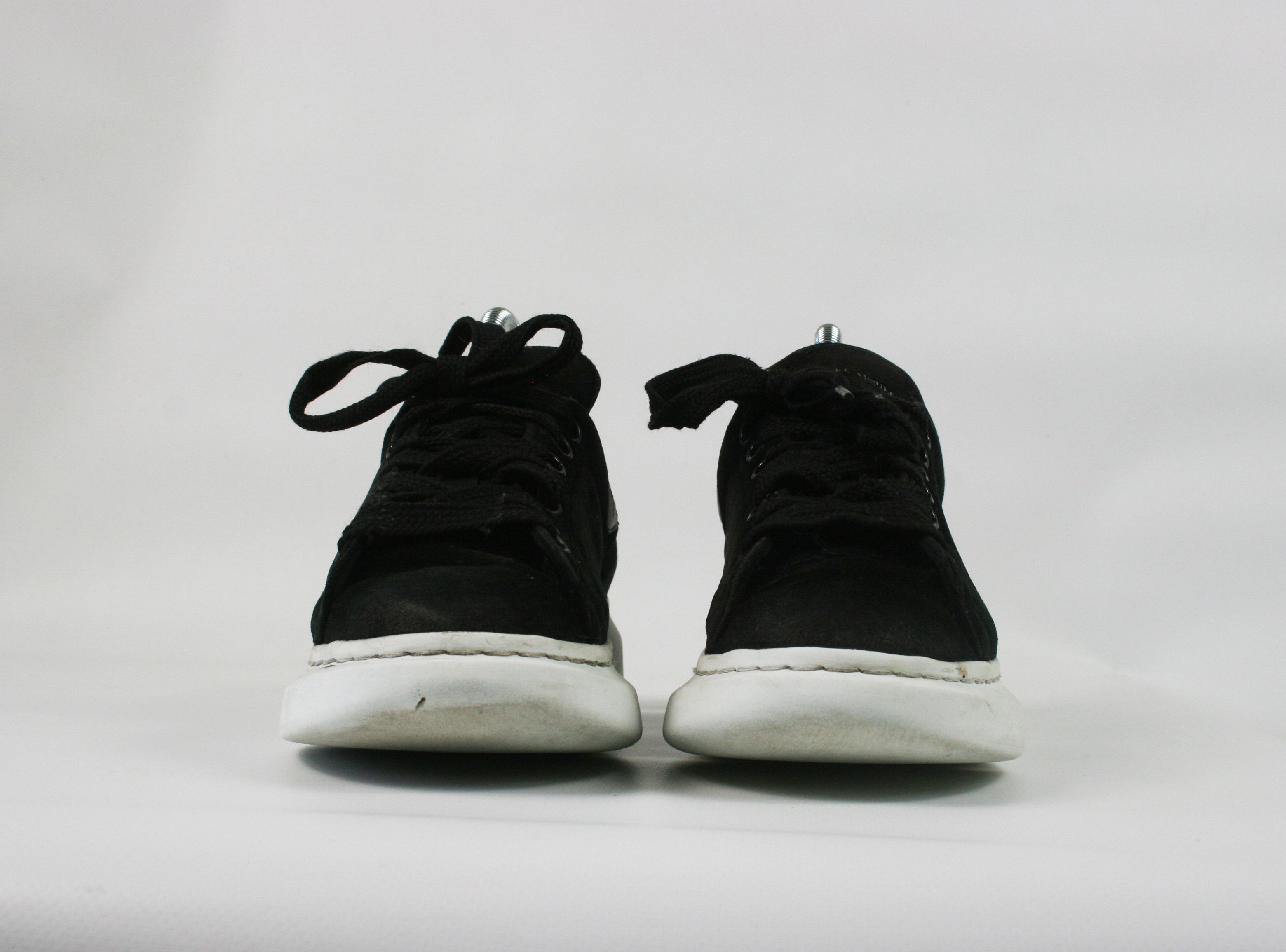 Alexander McQueen Velour Oversize Sneakers Size US 6 / IT 36 - 3 Thumbnail