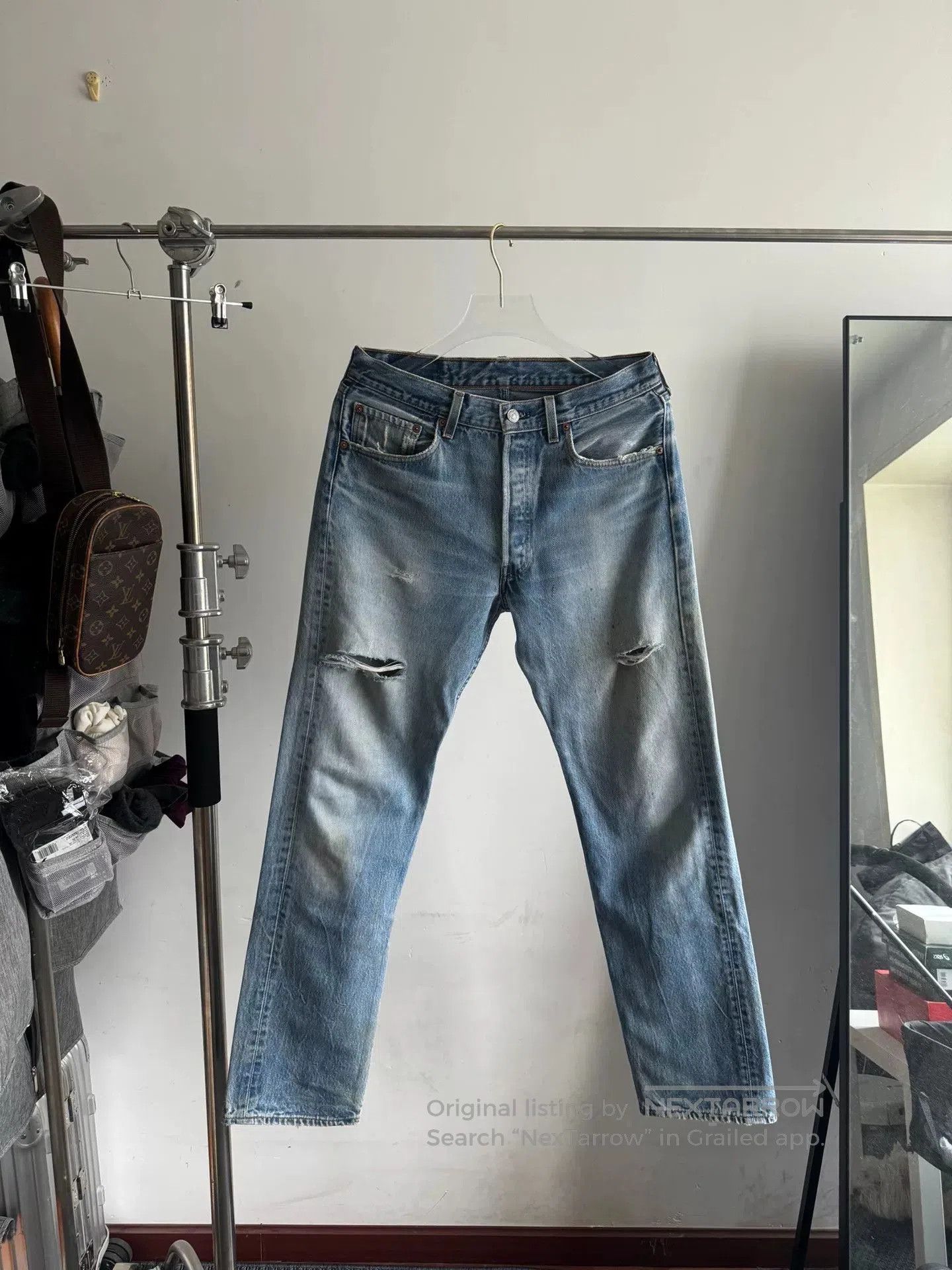 VINNY's Vintage Levi's 501 Distressed Denim Jeans. Size US 33 - 1 Thumbnail