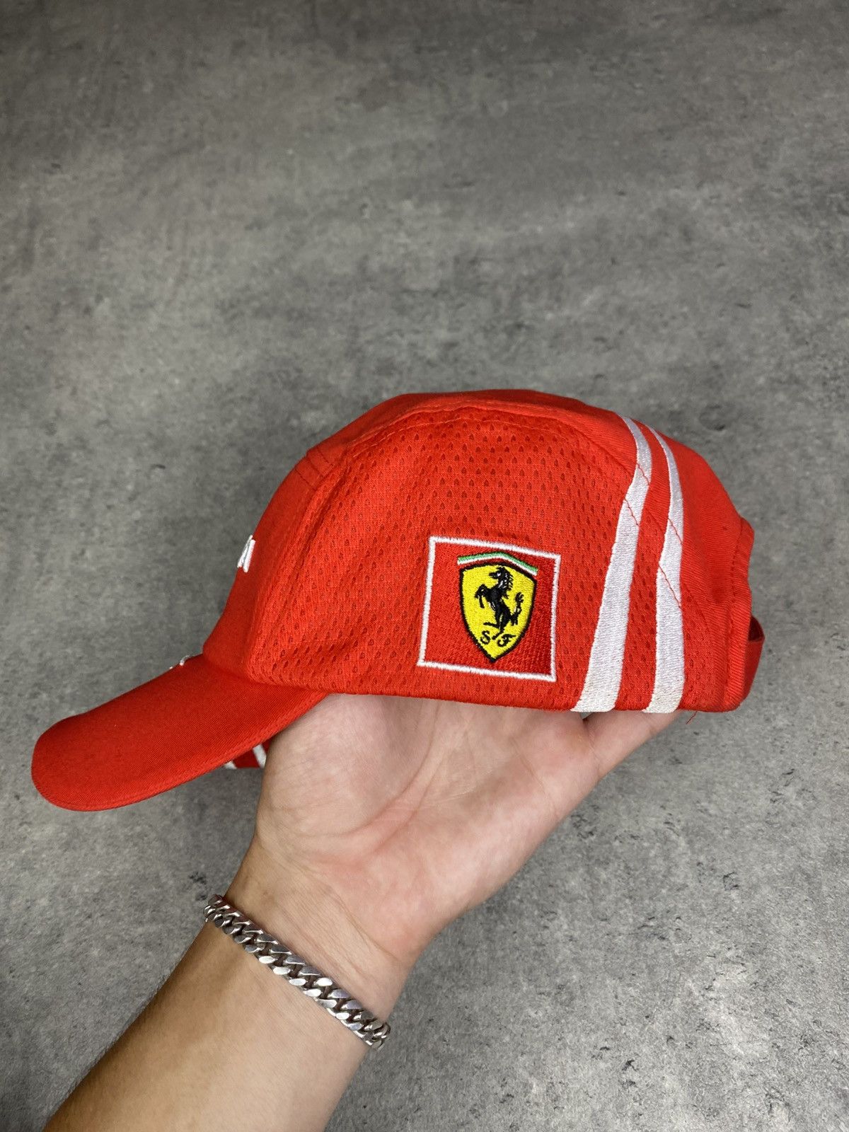 Ferrari × Puma Puma x Ferrari formula 1 red cap mubadala streetwear rare y2 Size ONE SIZE - 2 Thumbnail