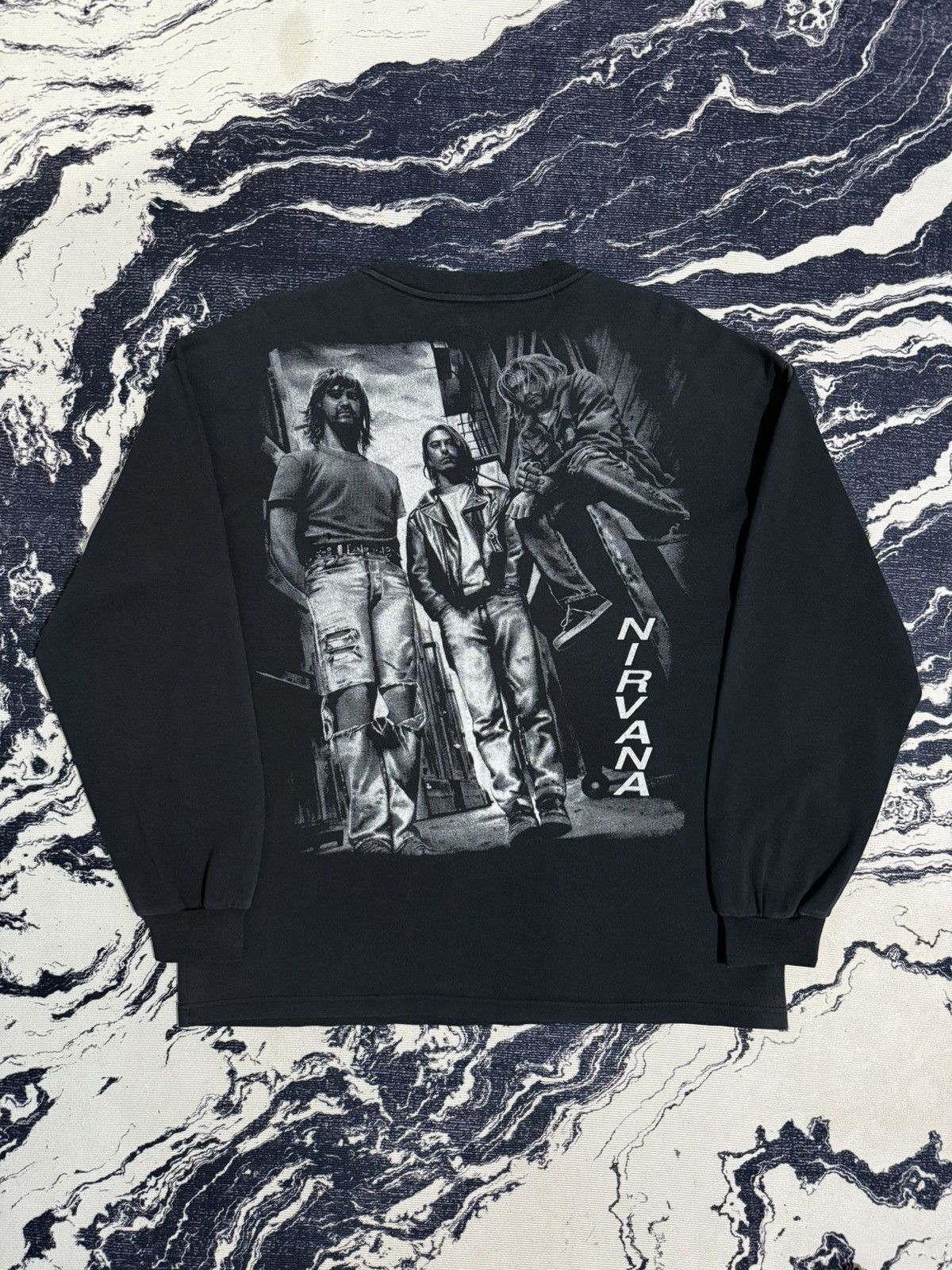Band Tees Vintage nirvana kurt cobain 1999 long sleeve tshirt Size US XL / EU 56 / 4 - 13 Thumbnail