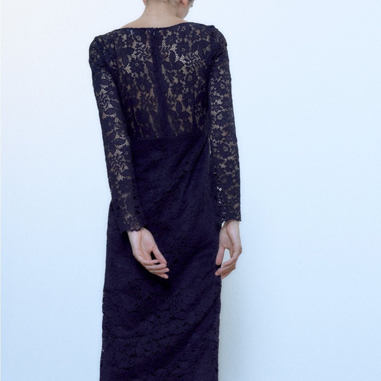Zara ZARA LACE MIDI DRESS NAVY BLUE Size S / US 4 / IT 40 - 2 Thumbnail