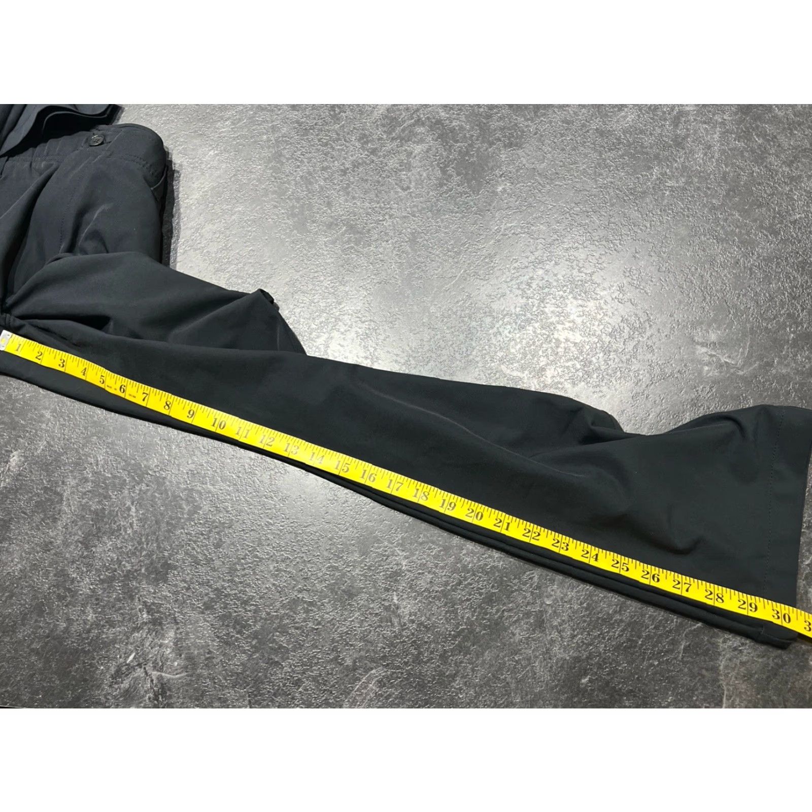 Under Armour Under Armour Dress Pants Golf Men's Black 36x30 Polyester Regular Regular Shirts? Size US 36 / EU 52 - 4 Thumbnail