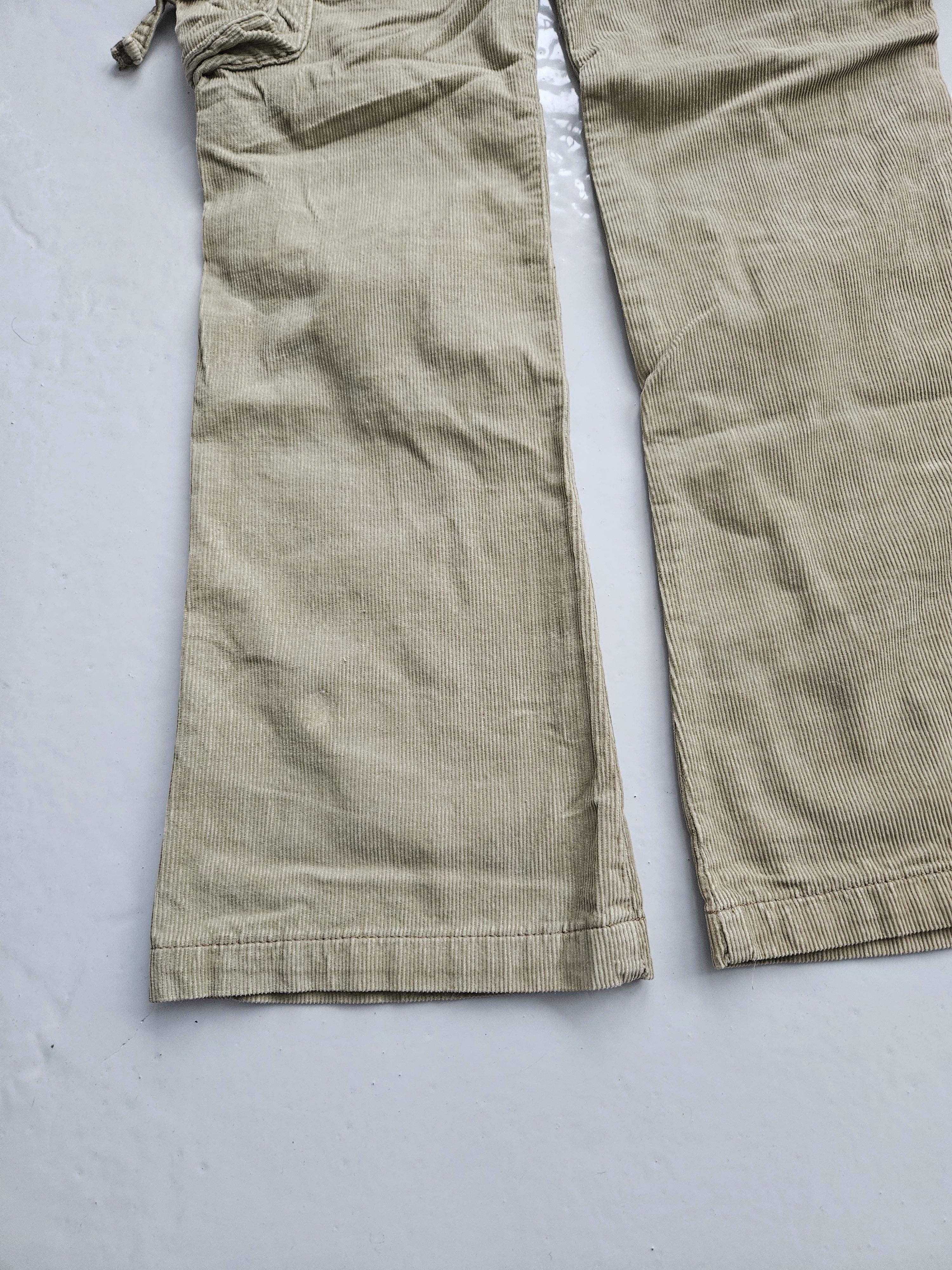 Vintage Vintage y2k corduroy studded bondage cargo flared pants Size 30" / US 8 / IT 44 - 10 Thumbnail