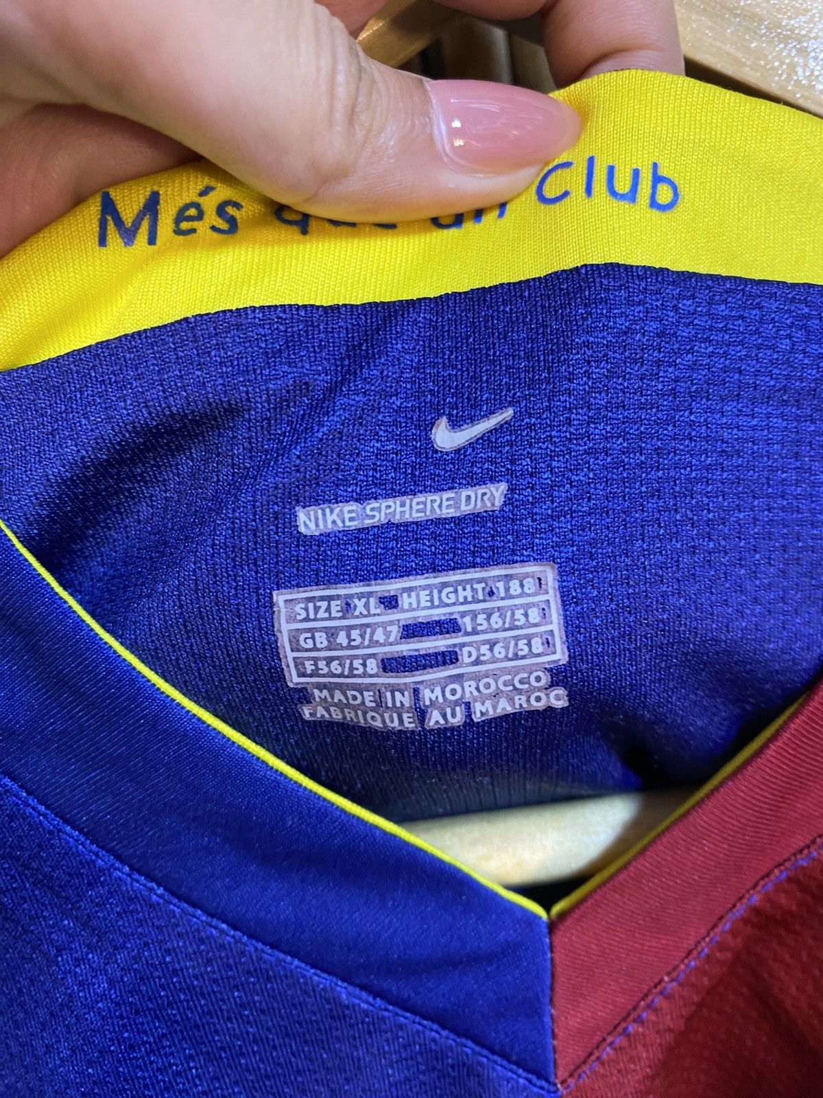 Nike Vintage Y2K FC Barcelona Home Kit MESSI 19 Size US XL / EU 56 / 4 - 5 Thumbnail