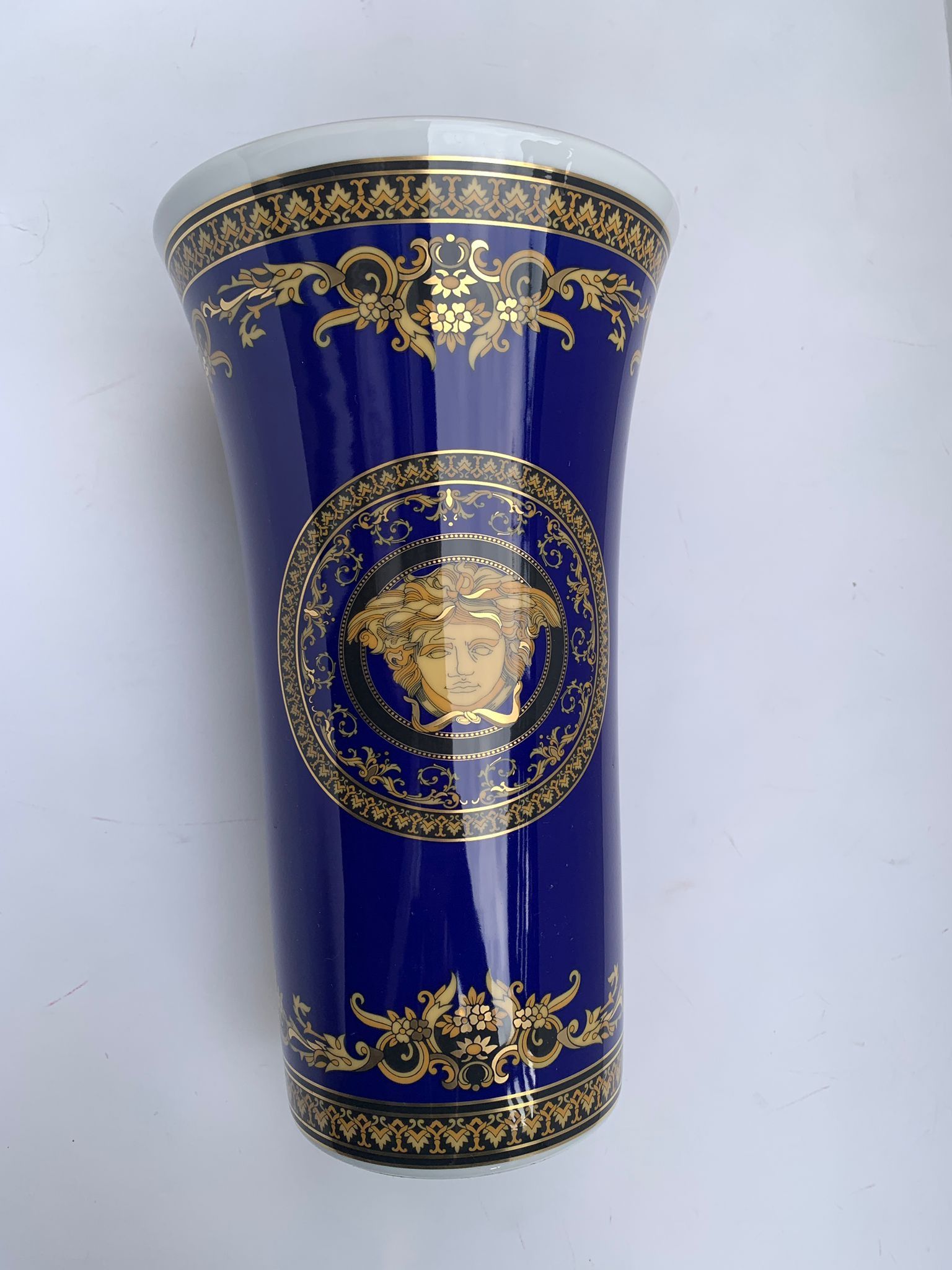 Versace Versace Medusa Blue Large Vase 10 1/4" Rosenthal Germany Size ONE SIZE - 10 Thumbnail