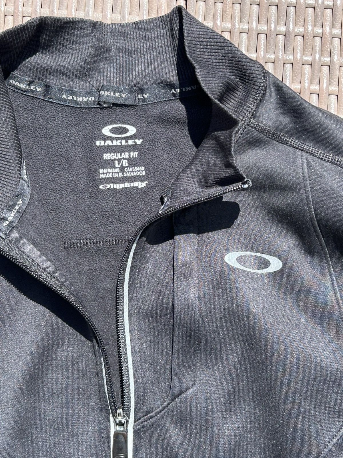 Oakley Oakley Full Zip Track Jacket Black Techwear Y2K Size US L / EU 52-54 / 3 - 1 Thumbnail