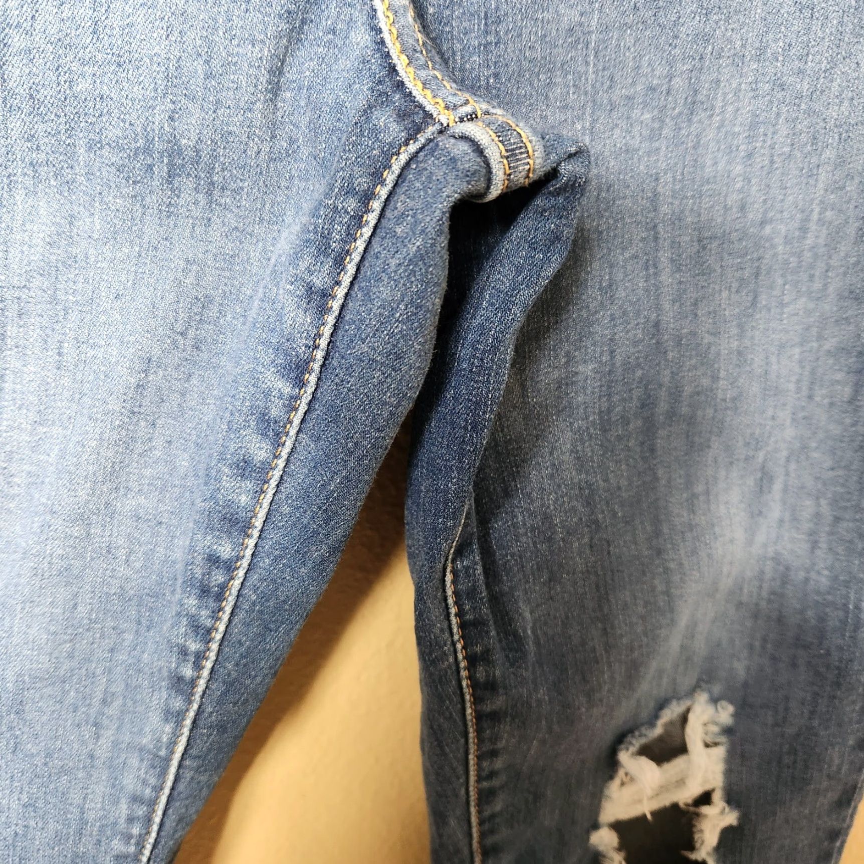 Levi's Levi's Mile High Super Skinny Jeans - Denim Distressed High Rise 30 Womens Blue Regular, 5-Pocket, Belt Loops, Medium Wash Size 30" / US 8 / IT 44 - 5 Thumbnail