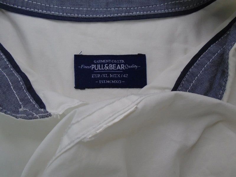 Pull & Bear Men's Shirt Pull & Bear. White. XL. Condition: Very good Size US XL / EU 56 / 4 - 15 Thumbnail