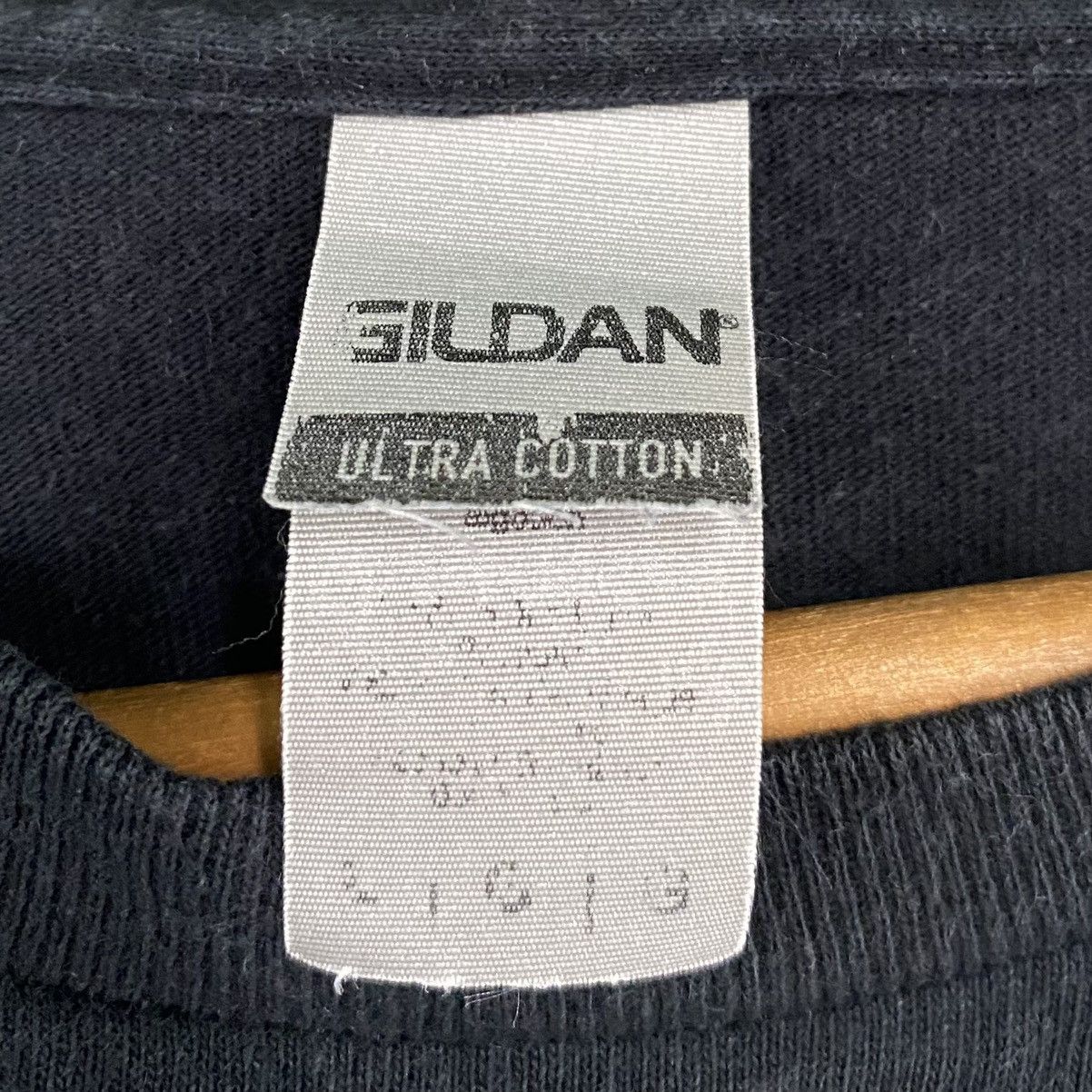Gildan Rare Vowws 2022 Tour Band Double Sided T-shirt Mens Medium Size US M / EU 48-50 / 2 - 3 Thumbnail