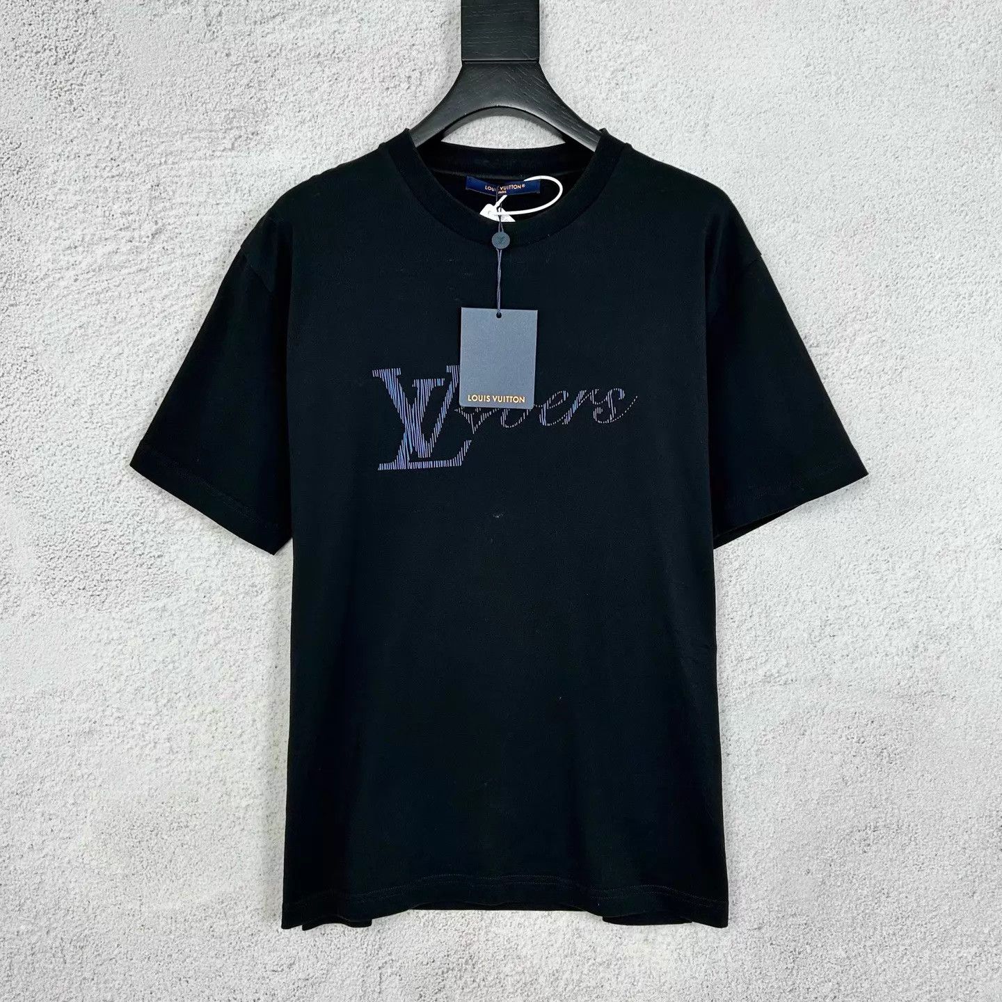 Louis Vuitton LV New Black Purple Gradient Zebra Print Short-Sleeve Top M Size US M / EU 48-50 / 2 - 1 Thumbnail