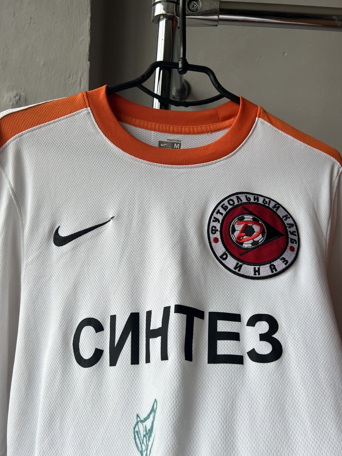 Nike 2010 DINAZ VYSHGOROD UKRAINE #15 MATCH WORNSOCCER JERSEY SET Size US M / EU 48-50 / 2 - 3 Thumbnail