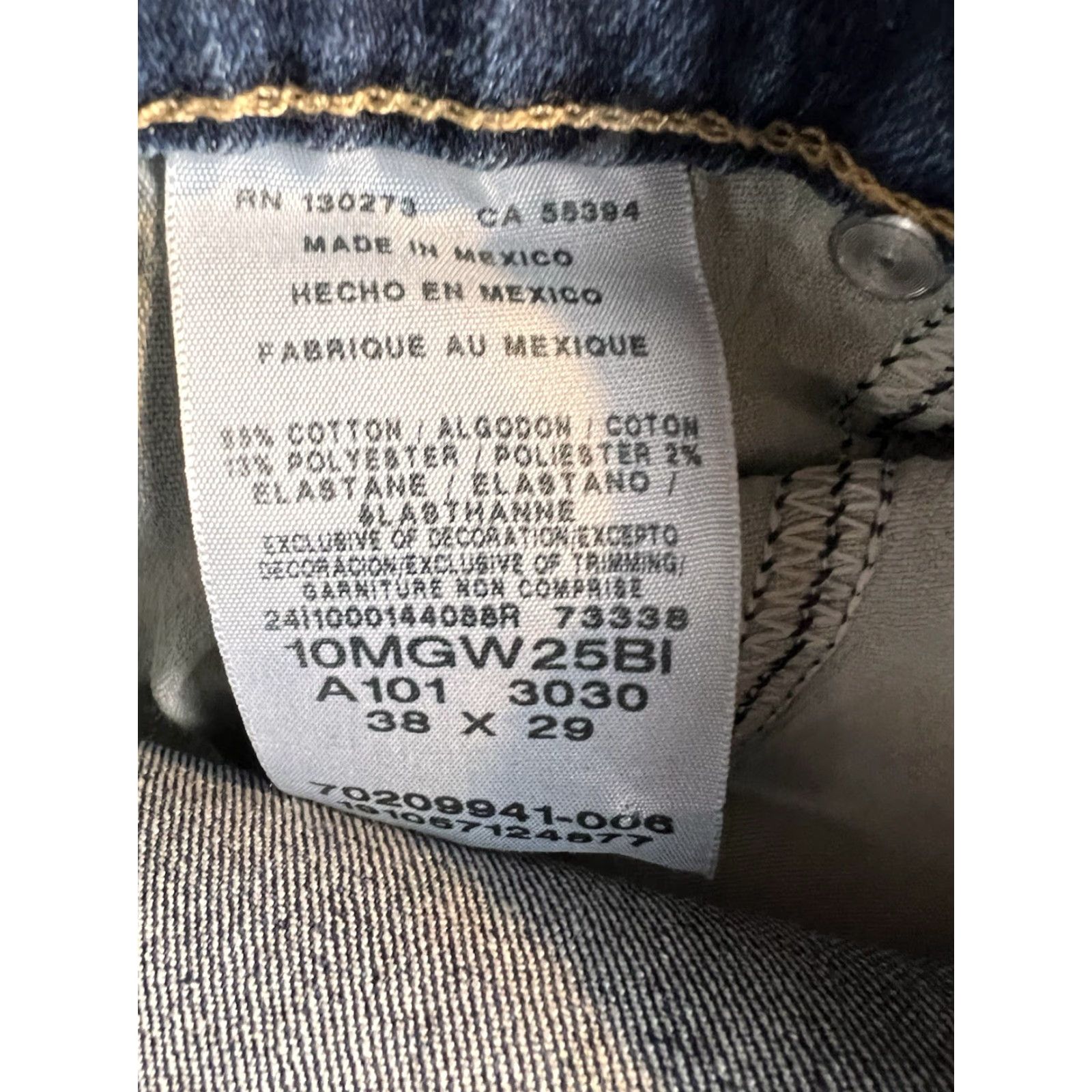 Wrangler Wrangler Jeans Regular Fit Men’s 38x29 Blue Denim Straight 38 Inseam 29 Inseam Dark Wash Mens Regular Jeans Size US 38 / EU 54 - 3 Thumbnail
