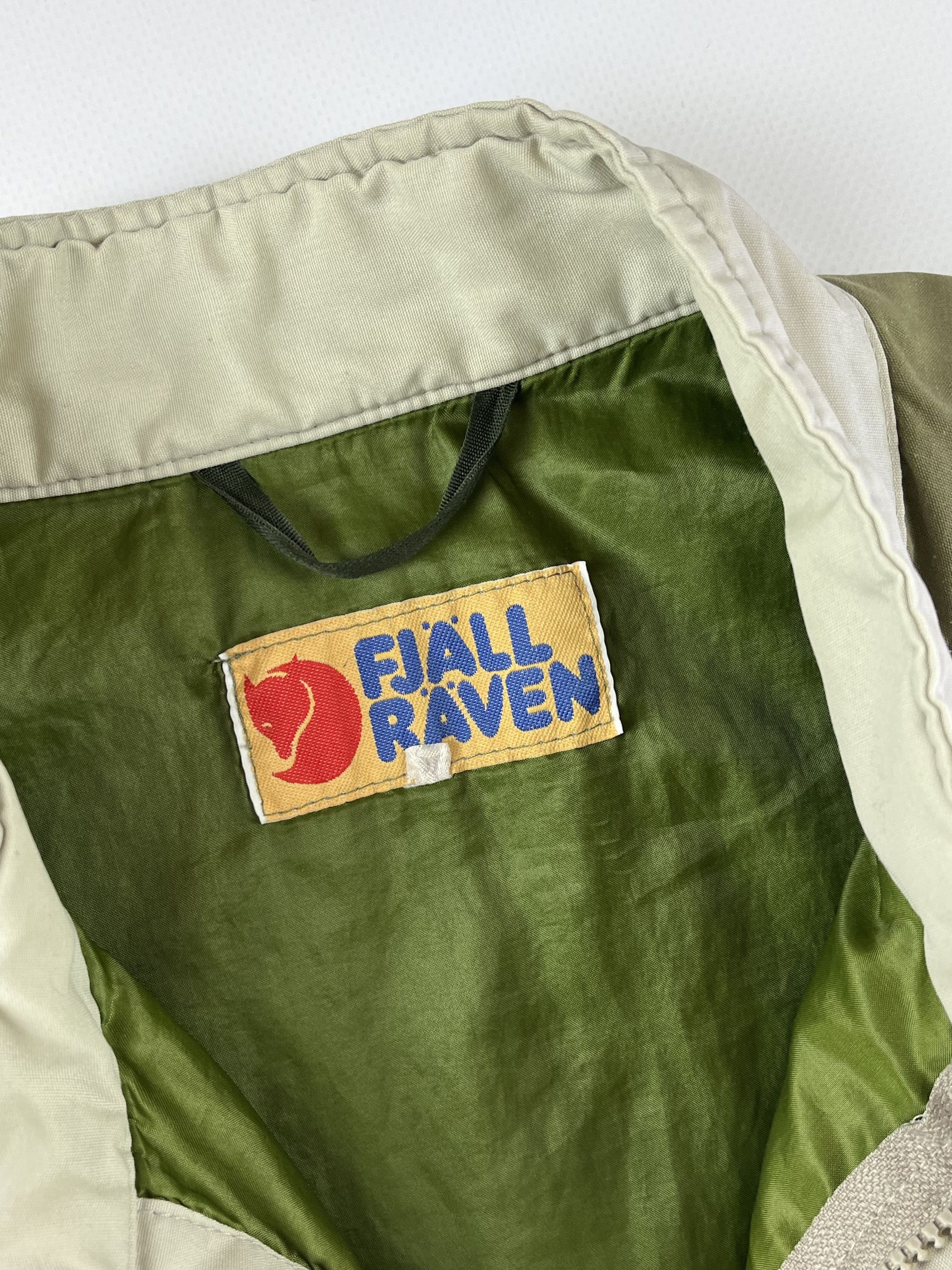 Fjallraven × Vintage Vintage 90s Fjallraven Outdoor Vest Size US L / EU 52-54 / 3 - 3 Thumbnail
