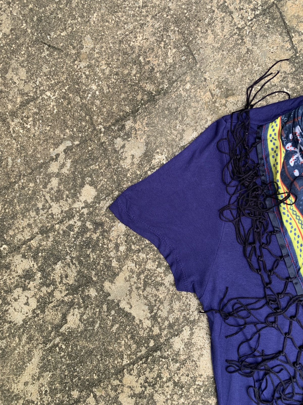 20471120 × Desigual × If Six Was Nine y2k Desigual Fringed Mix Graphic Tee Top Size S / US 4 / IT 40 - 5 Thumbnail