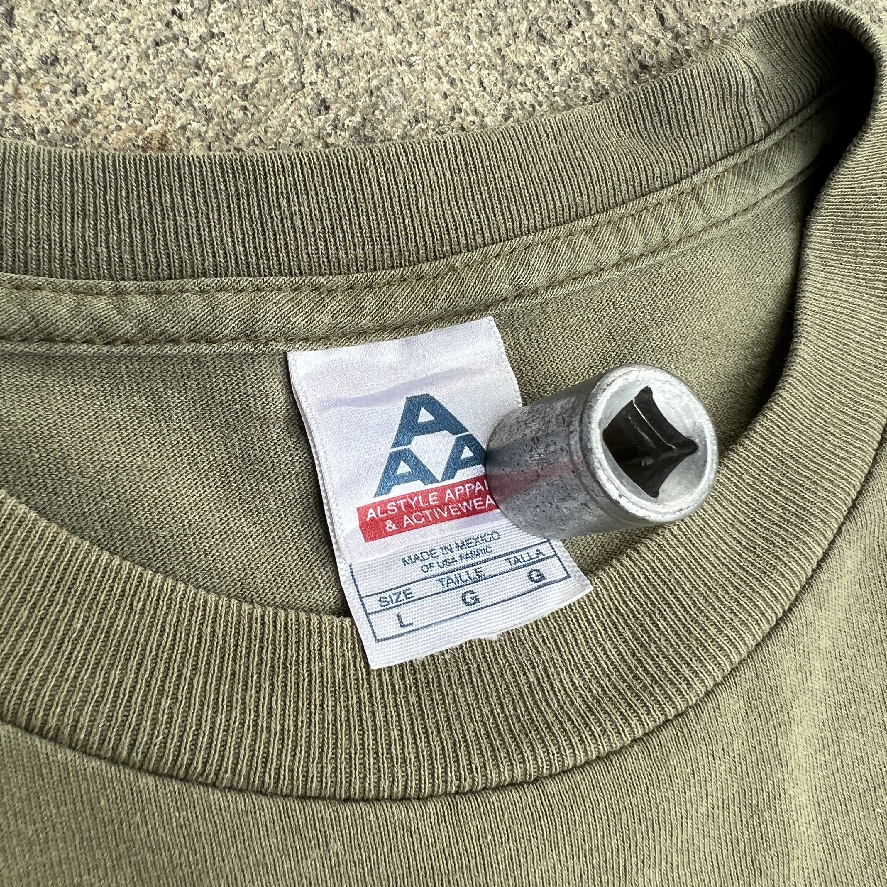 Vintage Vintage Y2K i just got a new gun for my wife Tee Gun Size US L / EU 52-54 / 3 - 3 Thumbnail