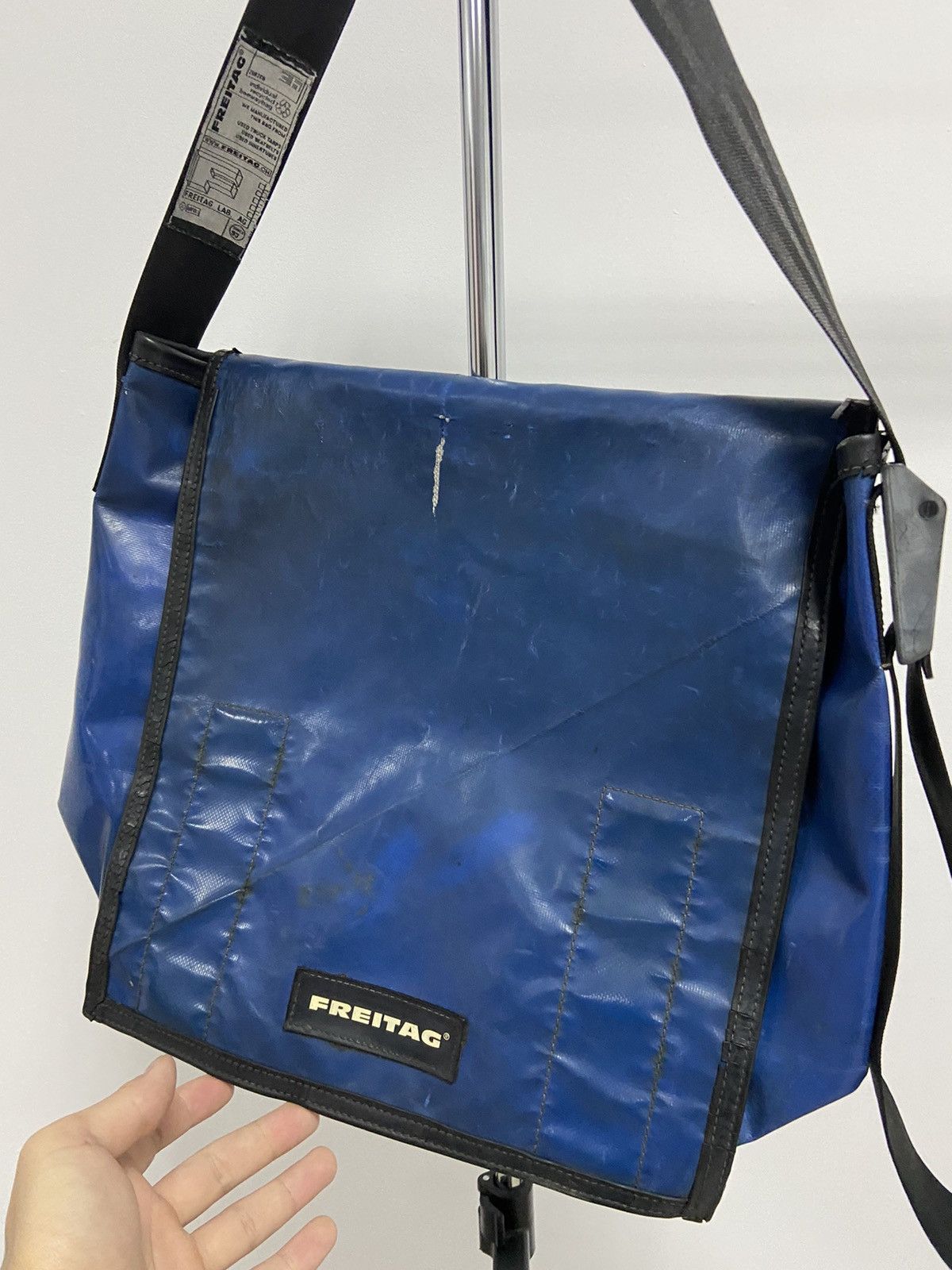 Freitag × Vintage Freitag Vintage Waterproof Crossbody Bag Recycle ♻️ Size ONE SIZE - 2 Thumbnail