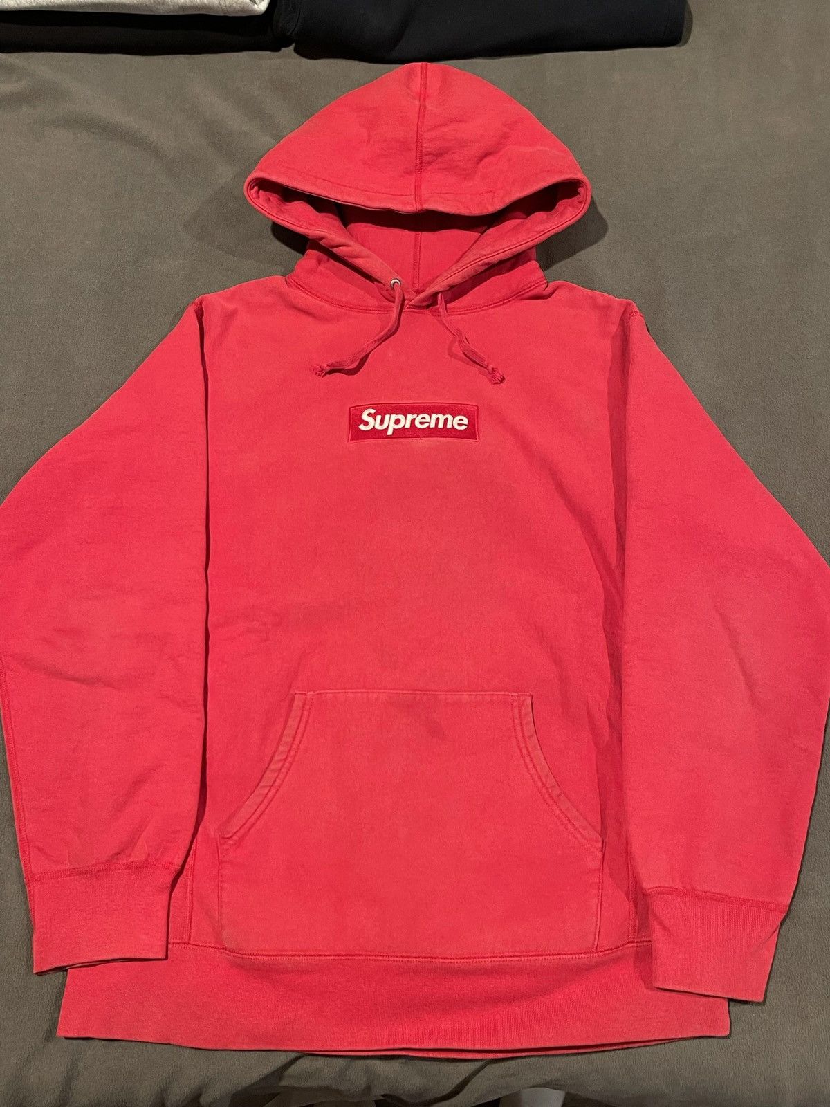 Supreme Supreme 2016 Red on Red Box Logo hoodie Size US XL / EU 56 / 4 - 2 Thumbnail