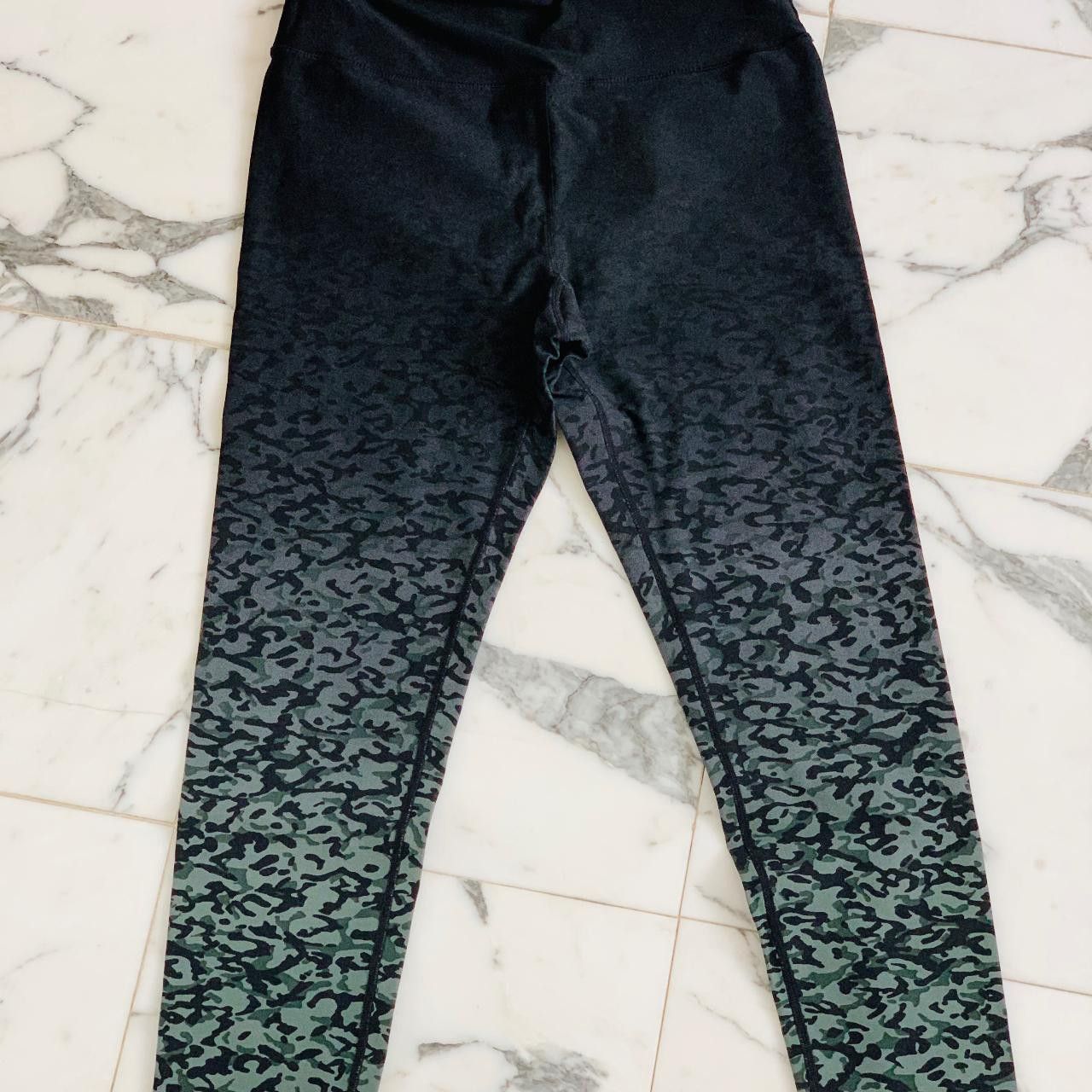 Calvin Klein Calvin Klein Performance Ombre camo leggings Size 30" / US 8 / IT 44 - 3 Thumbnail