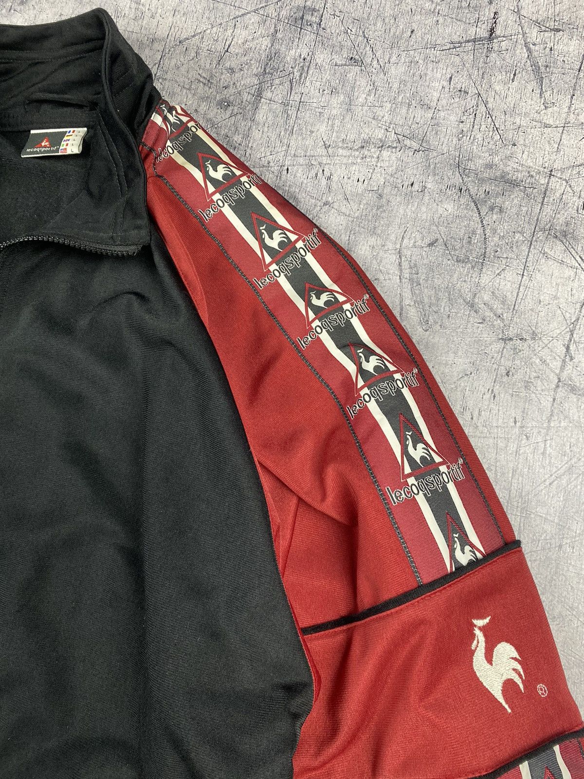 Le Coq Sportif Vintage Le Coq Sportif Big Logo Windbreaker Jacket Size US L / EU 52-54 / 3 - 9 Thumbnail