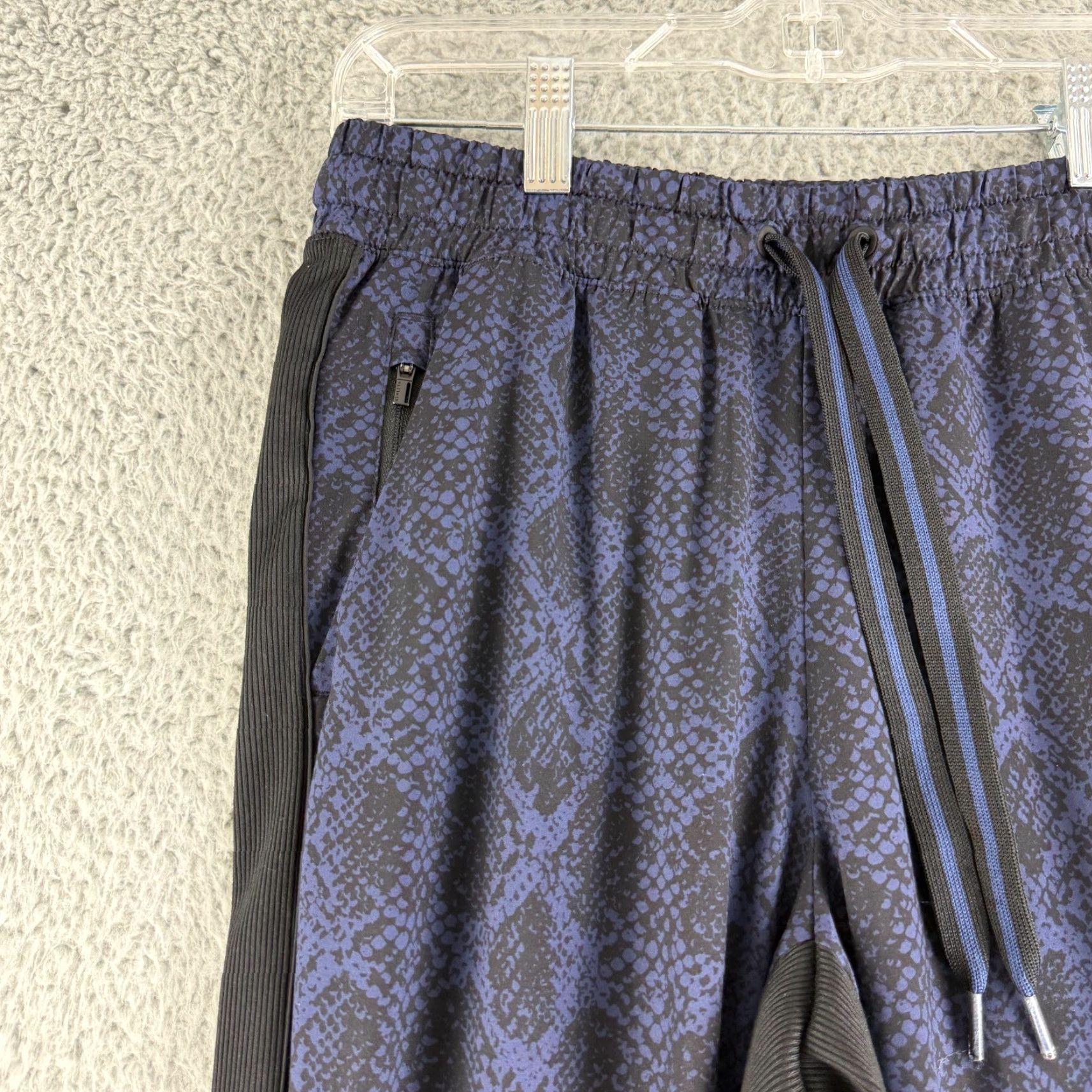 Athleta Athleta Brooklyn Jogger Pants Womens Size 4 Blue Animal Print Pull On Drawstring Size 27" / US 4 / IT 40 - 2 Thumbnail