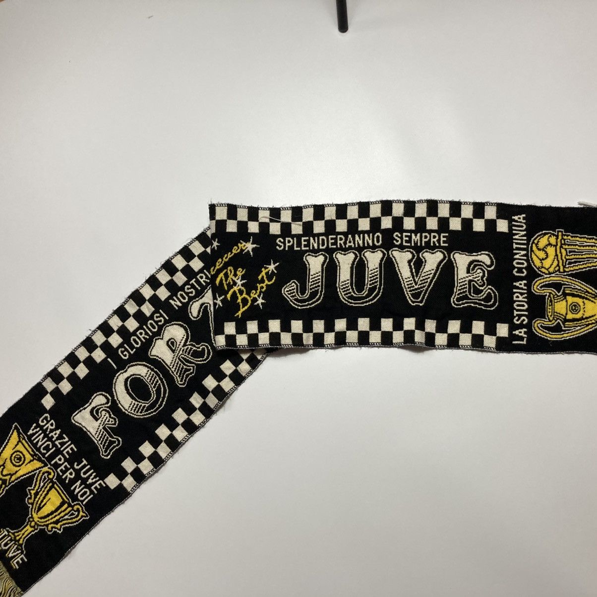 Vintage vintage juventus turin seria a italy soccer football scarf Size ONE SIZE - 1 Thumbnail