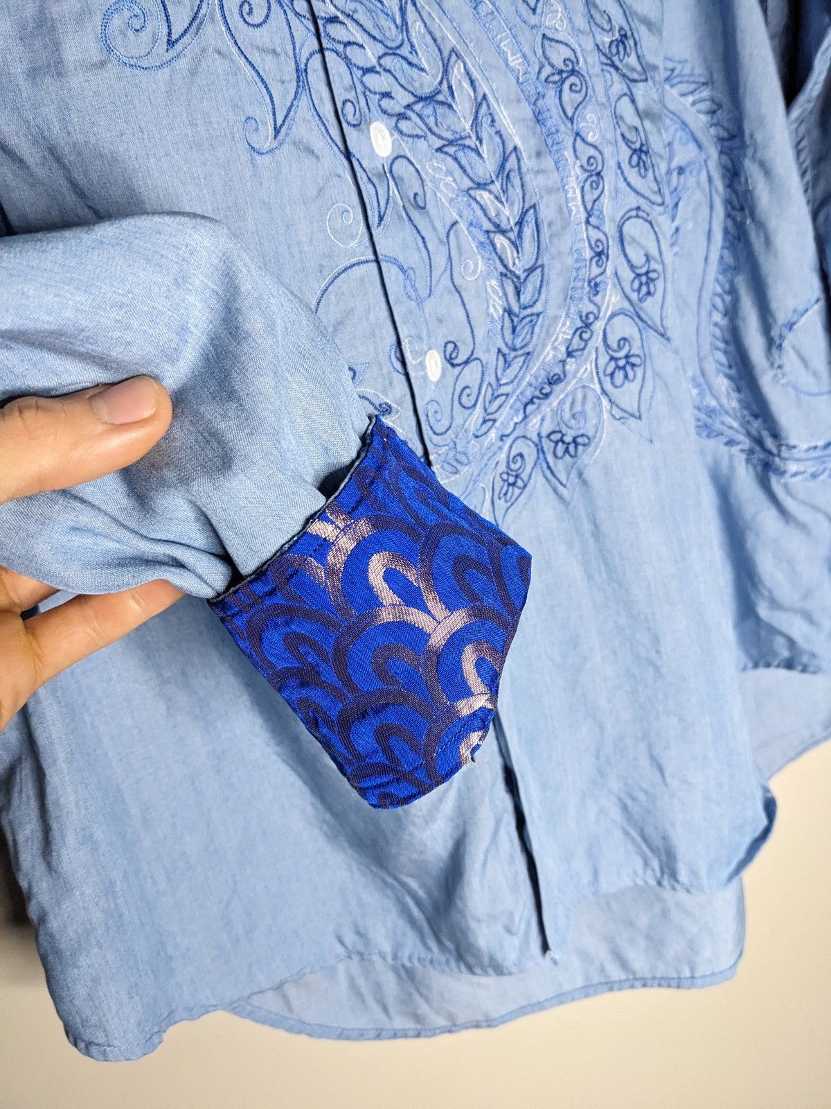 Robert Graham Robert Graham Paisley Flip Cuff Button Up Shirt Large Tencel Size US L / EU 52-54 / 3 - 3 Thumbnail
