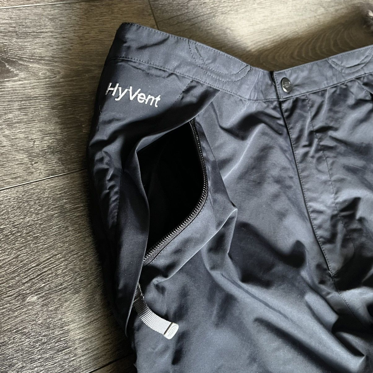 The North Face Vintage 2000s The North Face Hyvent Lined Snowboard Pants L Size US 34 / EU 50 - 8 Thumbnail