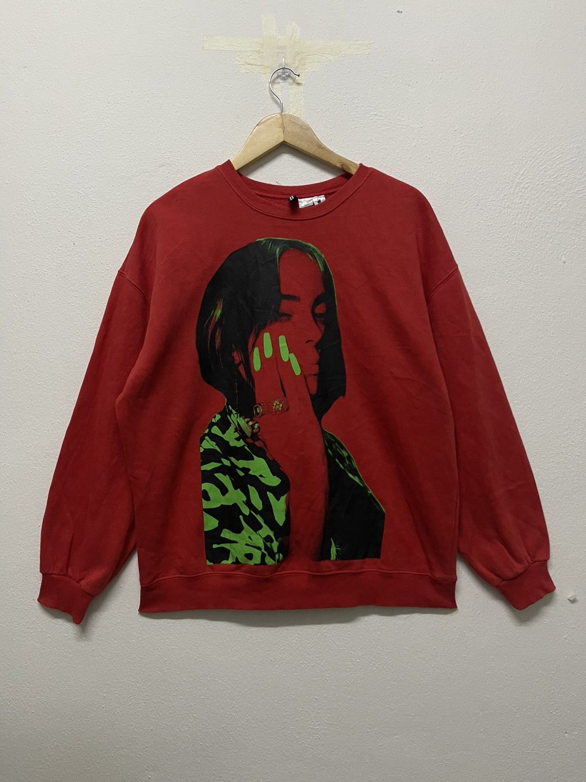 Billie Eilish × Divided × Vintage 2020 BILLIE EILISH SWEATSHIRT BIG PRINT FRONT SPELLOUT BACK Size US M / EU 48-50 / 2 - 1 Thumbnail