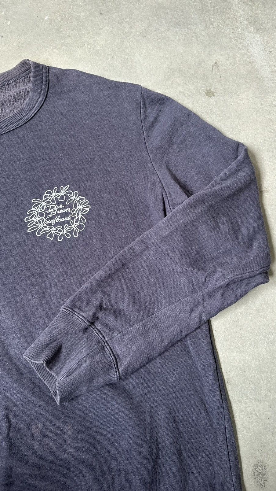 Vintage VINTAGE DICK BREWER SURFBOARDS SUNFADED SWEATSHIRT Size US L / EU 52-54 / 3 - 4 Thumbnail