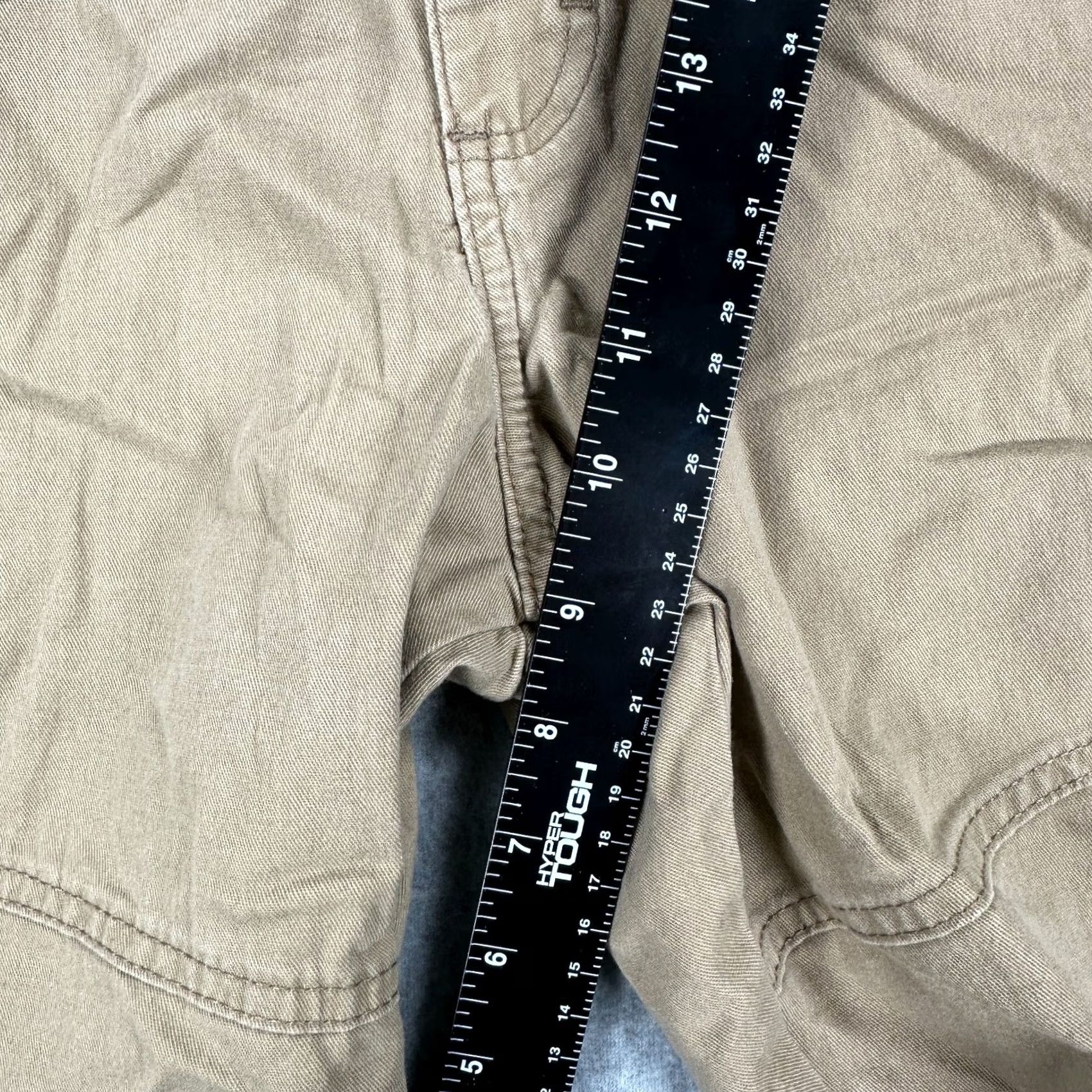 Wrangler VINTAGE Wrangler Authentic Cargo Shorts Brown Men's 42 Flat Front Relaxed Fit Brown Cargo Shorts Men 42 Inseam 9 Brown Wrangler Cargo Short Mens Size US 42 / EU 58 - 7 Thumbnail