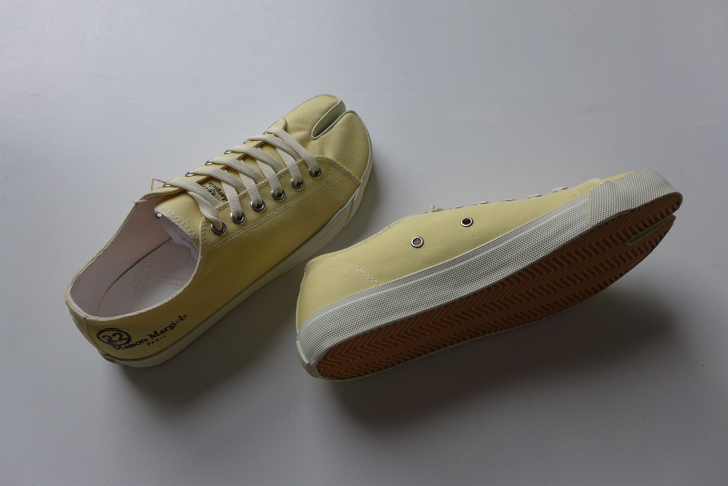 Maison Margiela Margiela Tabi Low Sneakers - Yellow Cotton Canvas Size US 8 / EU 41 - 16 Thumbnail