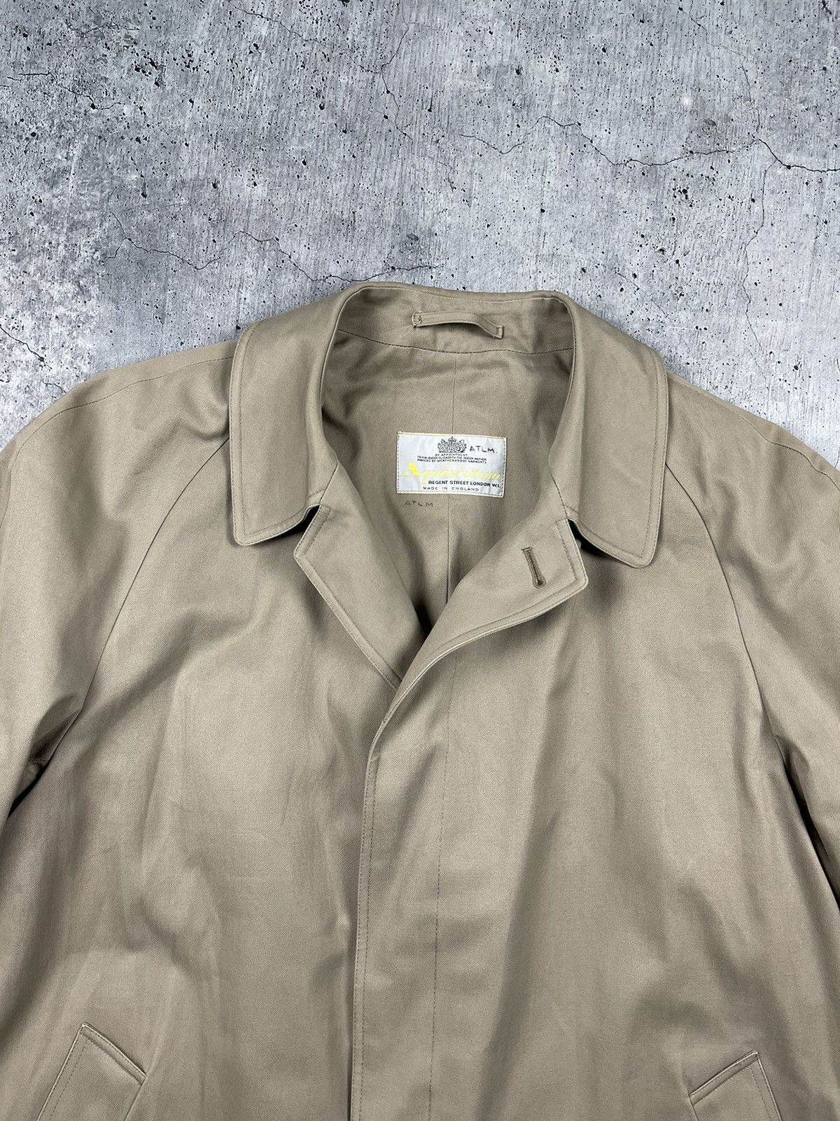 Aquascutum 🔥 VINTAGE AQUASCUTUM TRENCH COAT MADE IN ENGLAND Size US XL / EU 56 / 4 - 2 Thumbnail