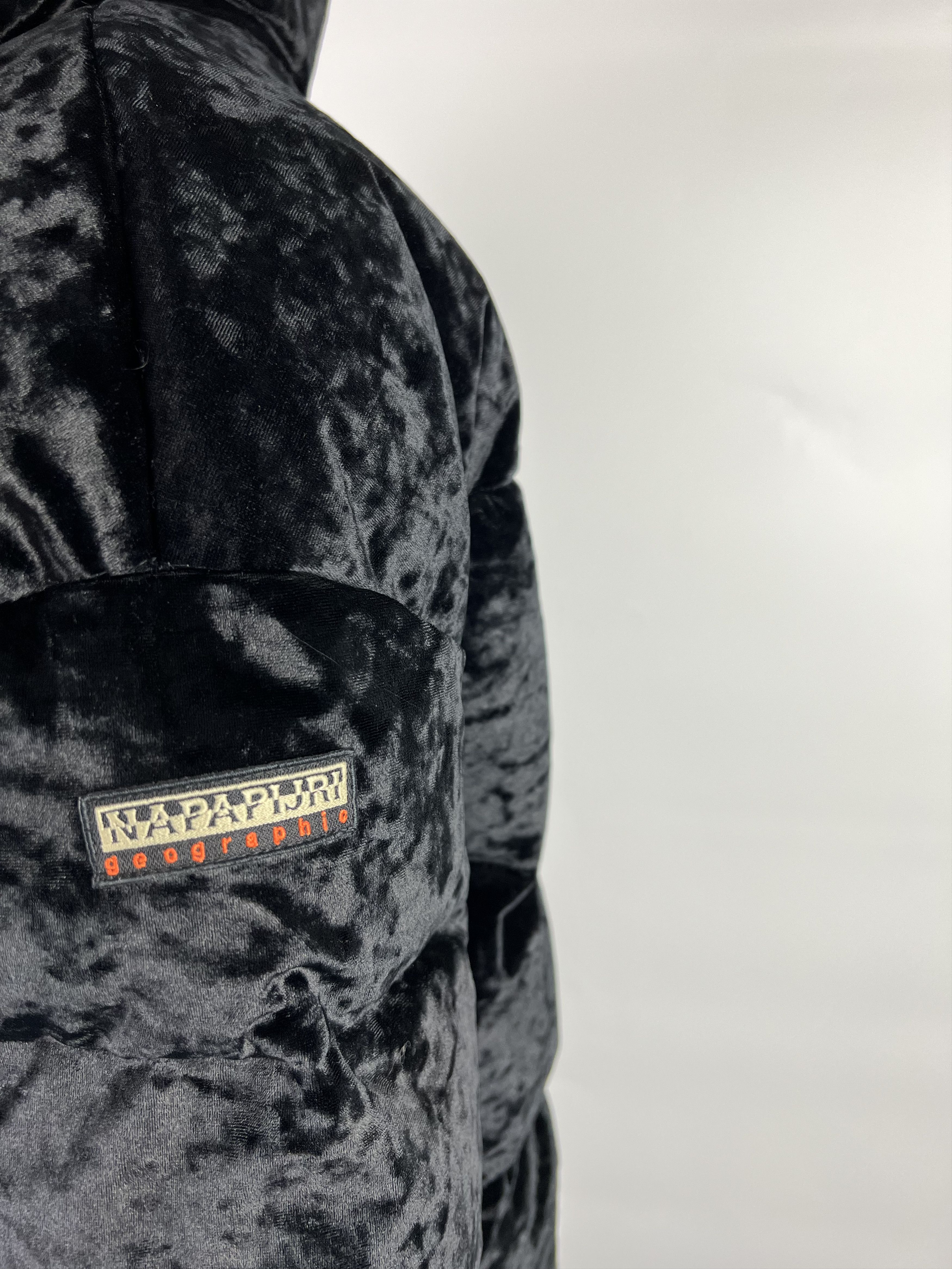 Napapijri NWT Napapijri Women's Black Velour Winter Jacket Size M Size M / US 6-8 / IT 42-44 - 5 Thumbnail
