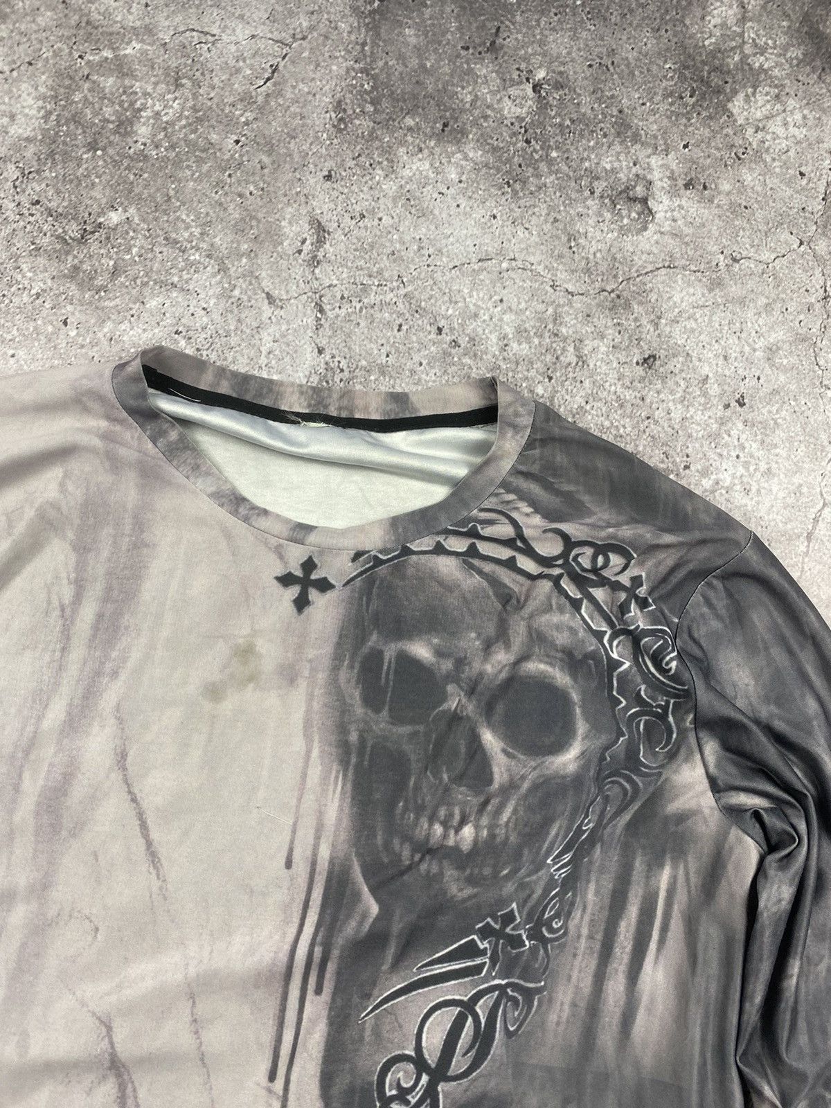 Affliction × Japanese Brand Y2K affliction japan tattoo tribal skull style tee shirt Size US L / EU 52-54 / 3 - 5 Thumbnail