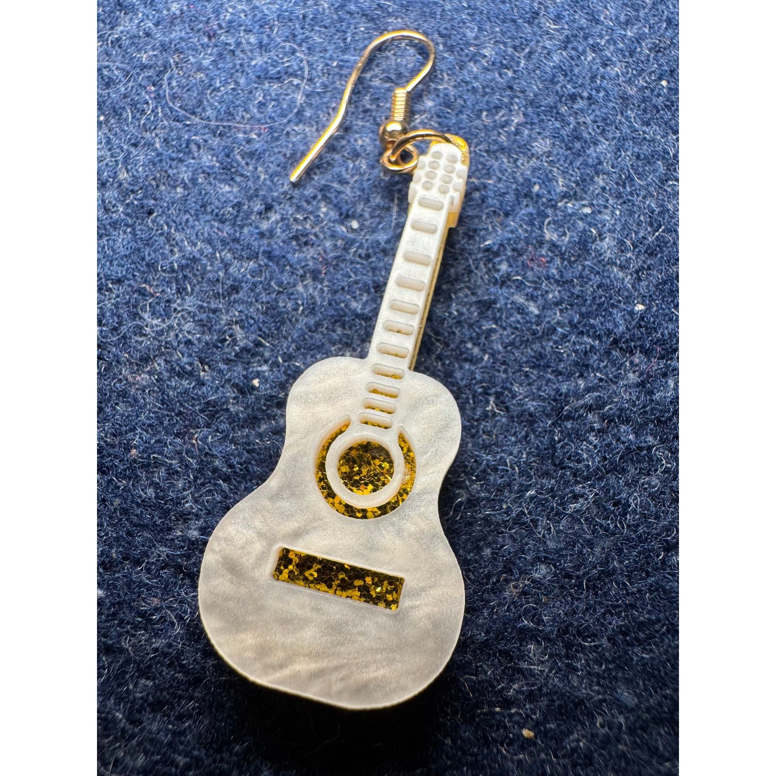 Other Costume Acrylic Drop Guitar Earrings Gold Tone Back Glitter Size ONE SIZE - 3 Thumbnail