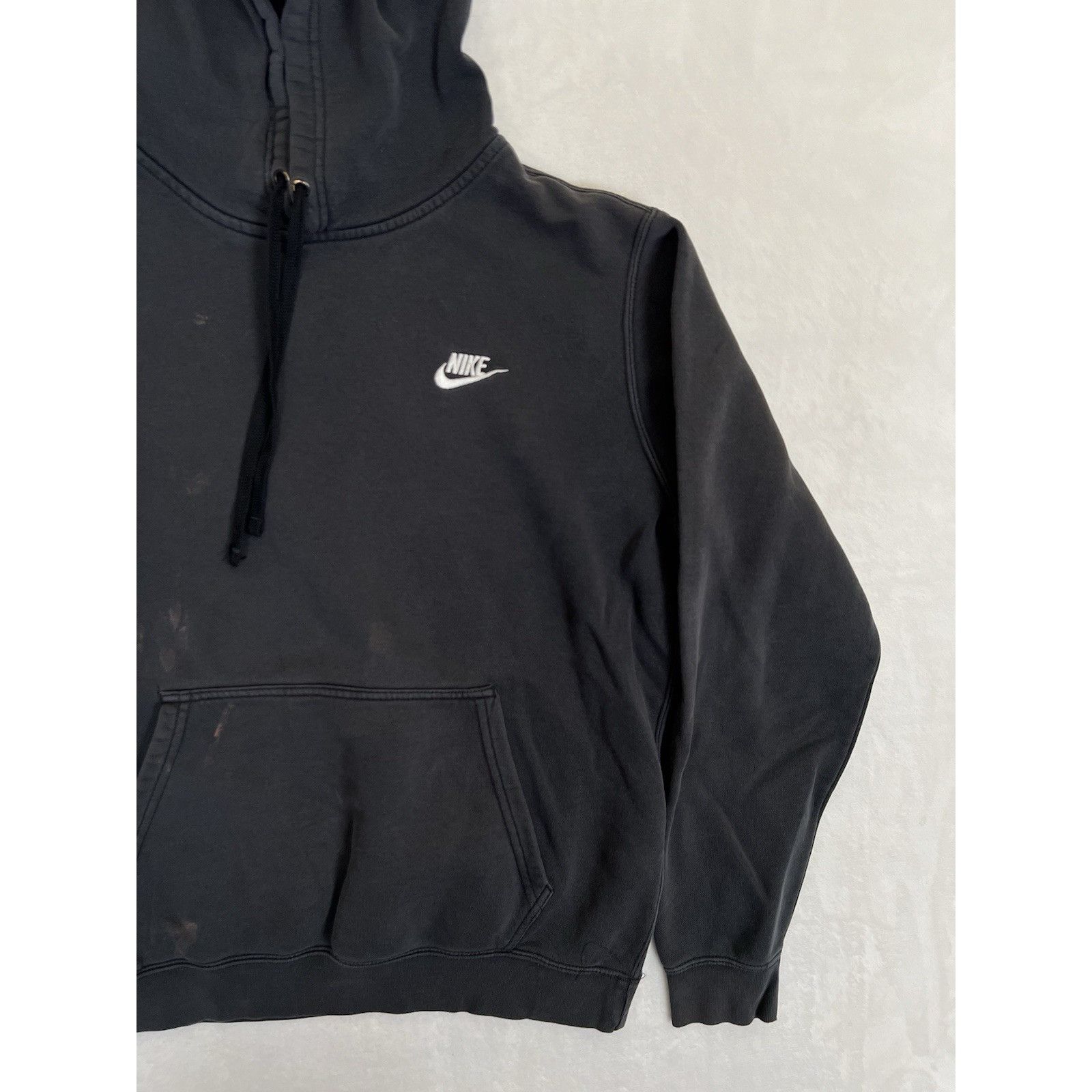 Nike Vintage Nike Black Pullover Hoodie Sweatshirt Size Medium Su Size US M / EU 48-50 / 2 - 4 Thumbnail