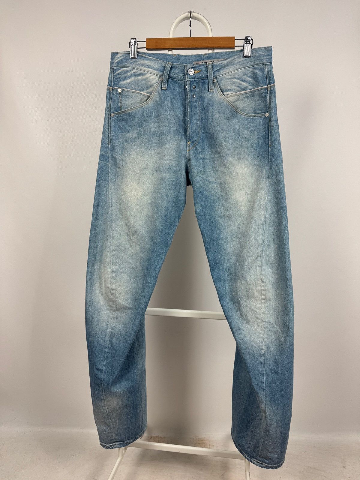 Levi's Vintage Levis Engineered Twisted Seams Buckle Back Tag Denim Size US 32 / EU 48 - 2 Thumbnail