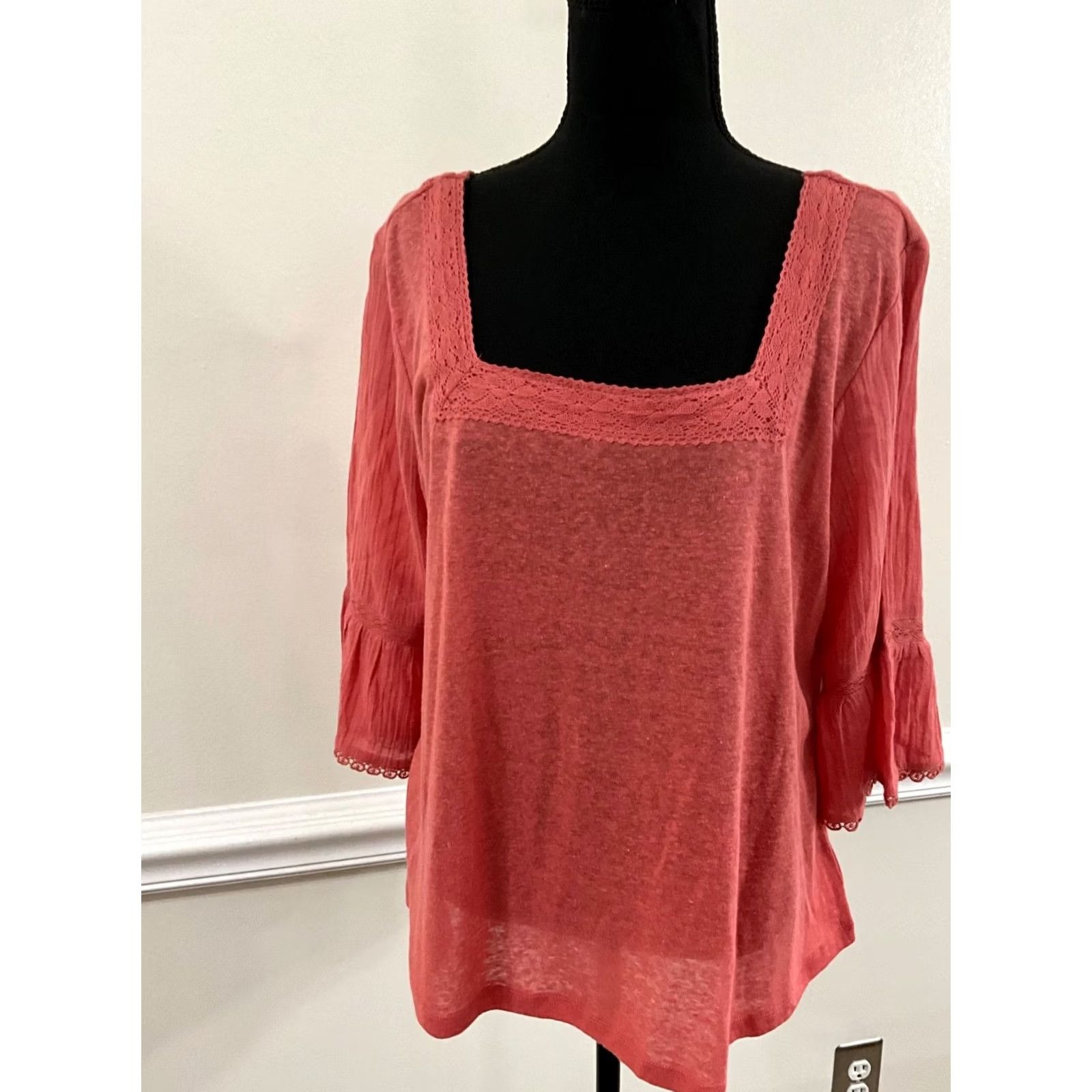 Jessica Simpson JESSICA SIMPSON Womens Blouse Top L NWT Coral Cowl Neck 3/4 Sleeve Pullover Regular Size Large Short Description Not Included Size L / US 10 / IT 46 - 2 Thumbnail