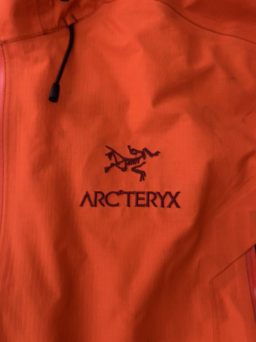 Arc'teryx Arcteryx Beta Ar in Orange Size US XL / EU 56 / 4 - 3 Thumbnail