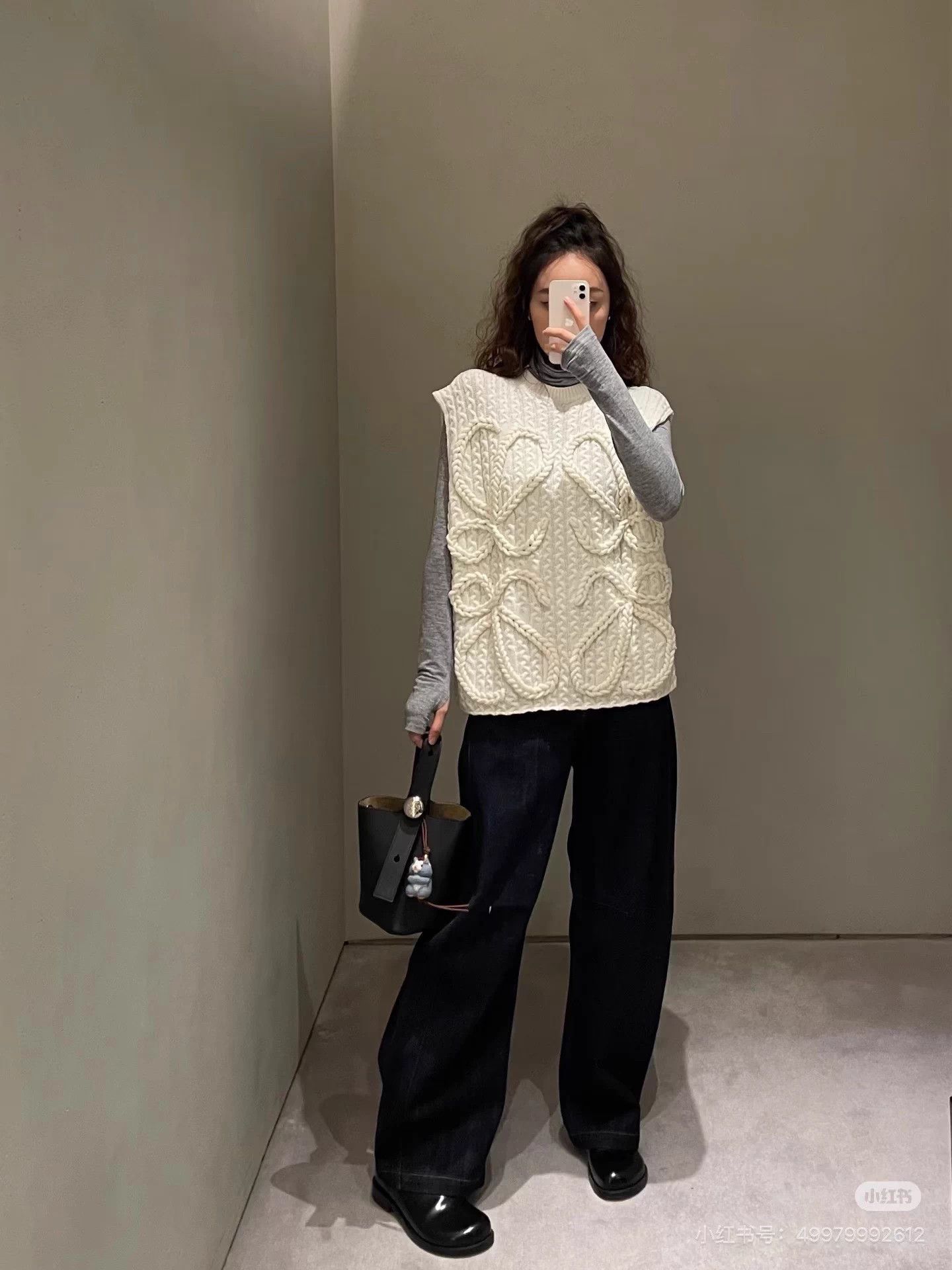 Loewe Loewe 25 knit logo oversized cream wool top S Size S / US 4 / IT 40 - 7 Thumbnail