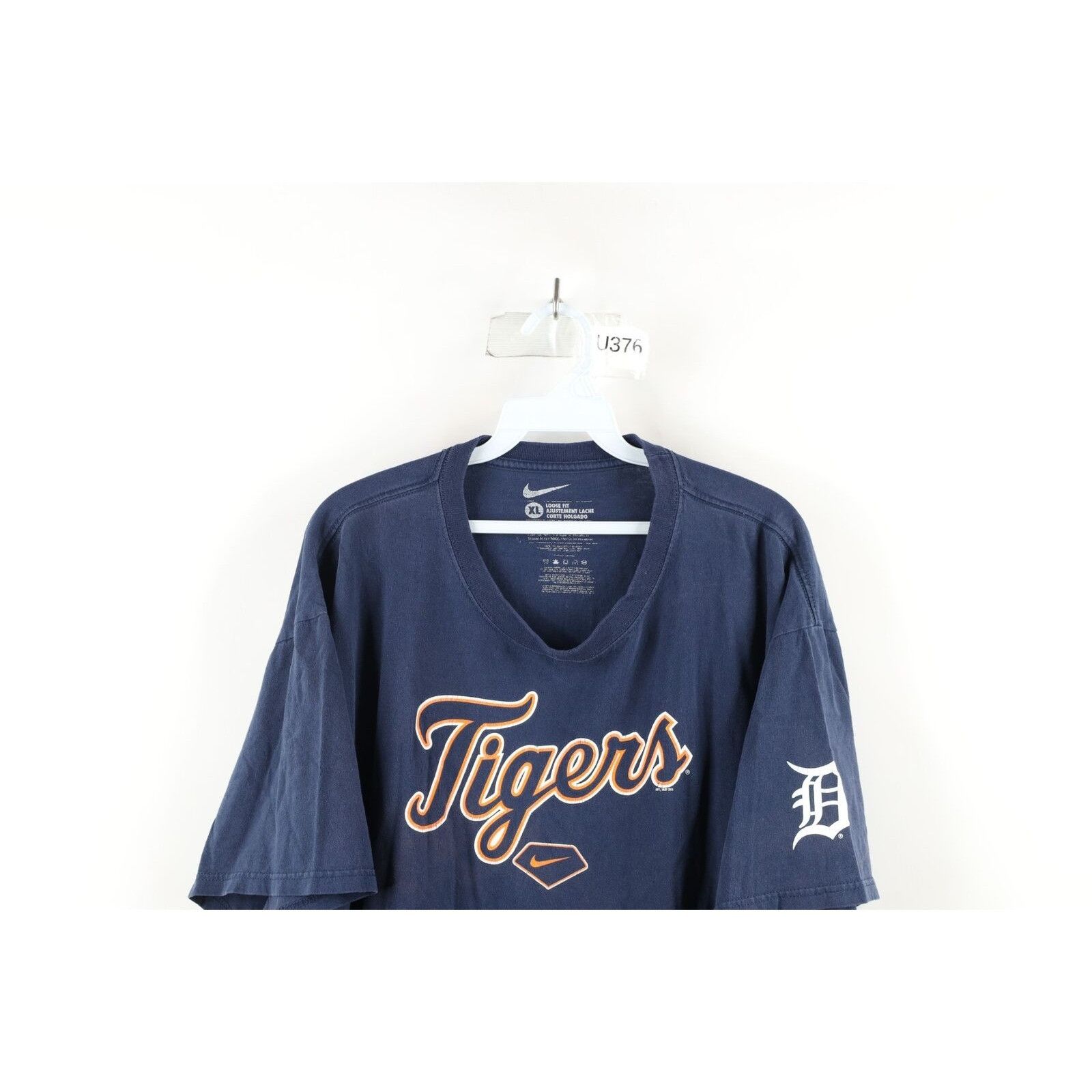 Nike × Vintage Vintage Nike Travis Scott Mini Swoosh Detroit Tigers T-Shirt Size US XL / EU 56 / 4 - 2 Thumbnail