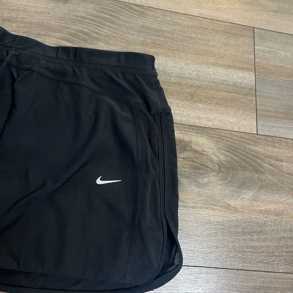 Nike Nike Black Athletic Workout Skort Women Large Bin O-22 Size 30" / US 8 / IT 44 - 2 Thumbnail