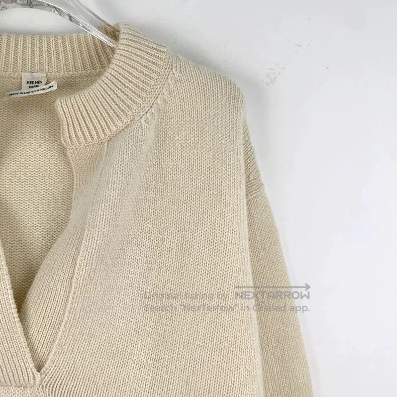 Hermes Hermes Oatmeal Horsebit Cashmere Sweater. Size US S / EU 44-46 / 1 - 3 Thumbnail