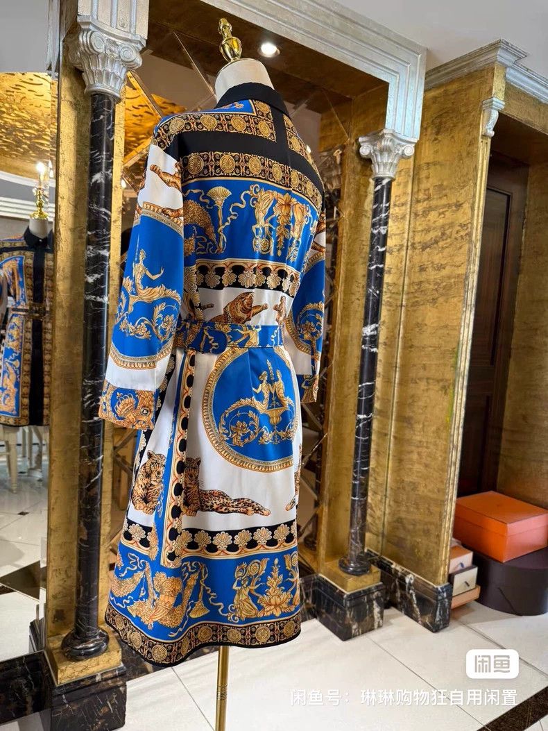 Versace Versace Classic baroque trench coat shirt dress coat Size M / US 6-8 / IT 42-44 - 7 Thumbnail