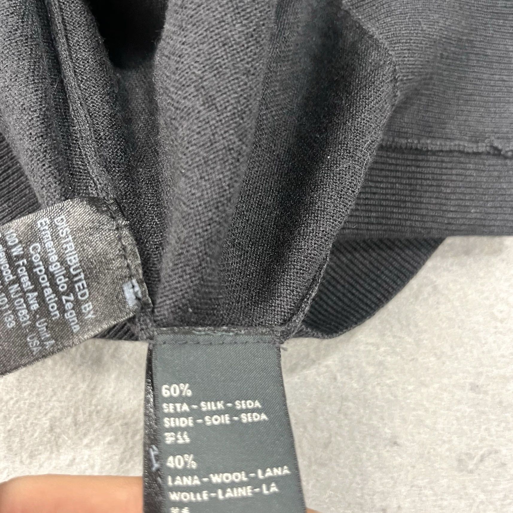 Ermenegildo Zegna Ermenegildo Zegna Sweater Mens Small Gray V Neck Silk Wool Blend Pullover Size US S / EU 44-46 / 1 - 6 Thumbnail