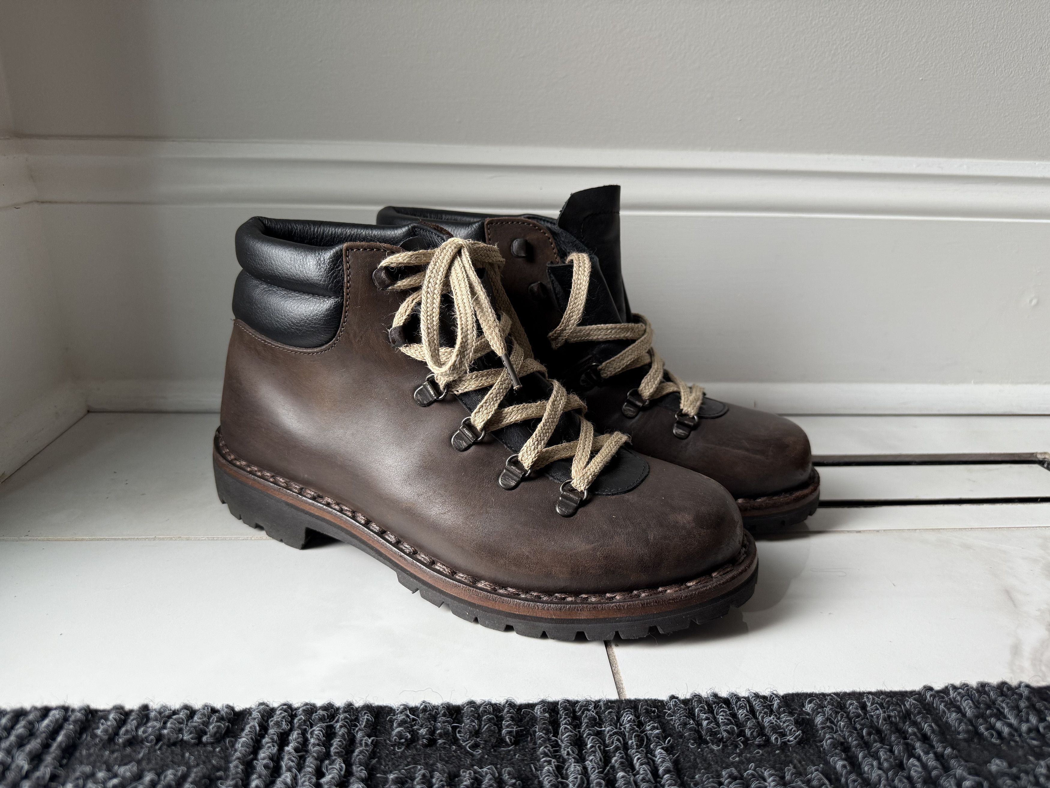 Geoffrey B. Small TNZ05 Hiker Boots Size US 9 / EU 42 - 1 Thumbnail