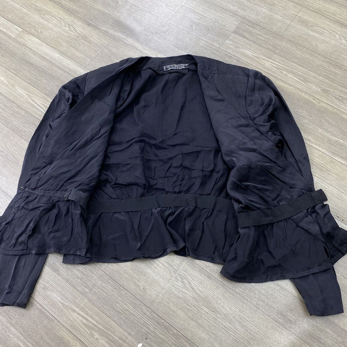 Givenchy Vintage Givenchy Nouvelle Boutique Luxury V-Neckline Blouse Size S / US 4 / IT 40 - 5 Thumbnail
