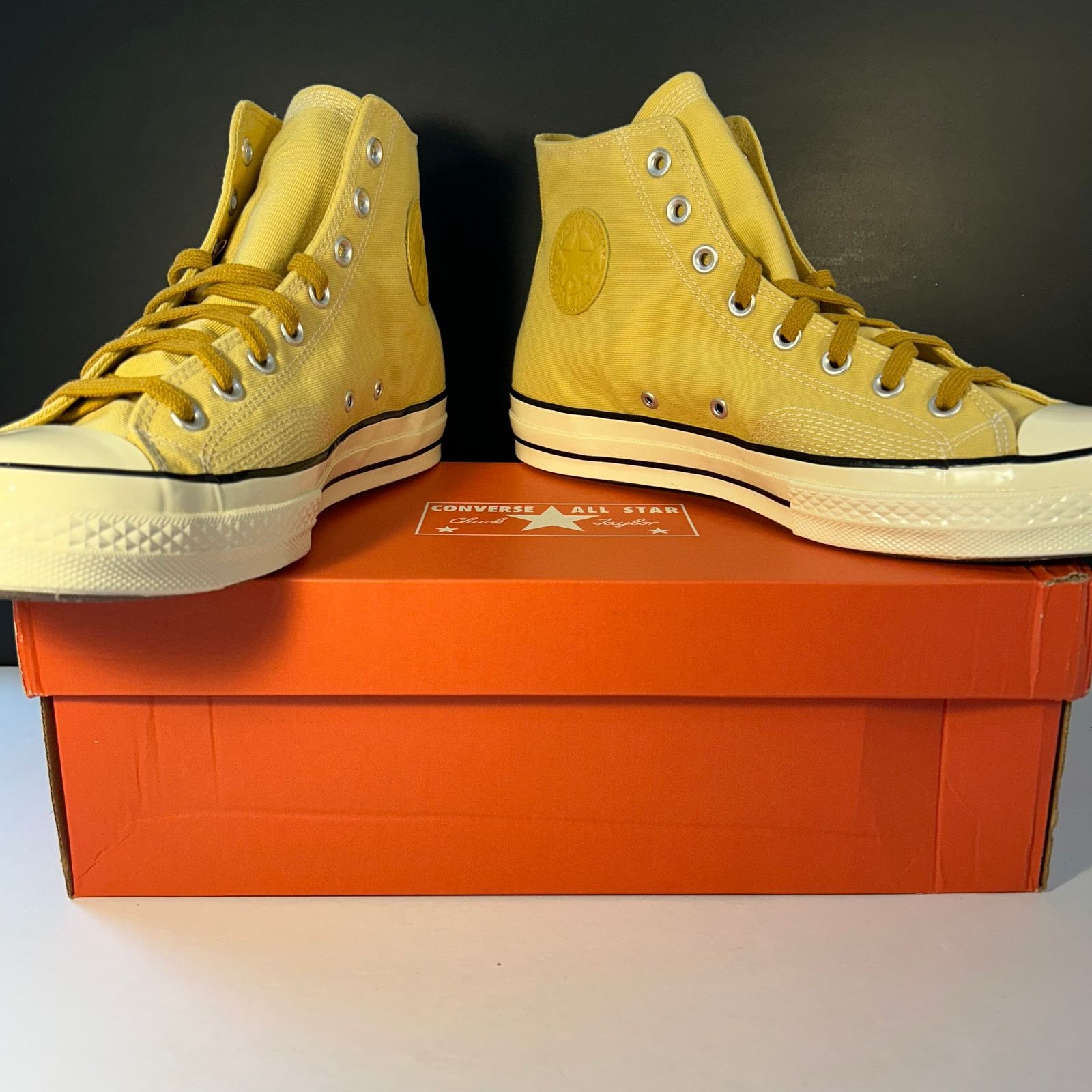 Converse Converse Chuck 70 Hi "Jungle Cloth Yellow" Men 12 A03436C Size US 12 / EU 45 - 2 Thumbnail