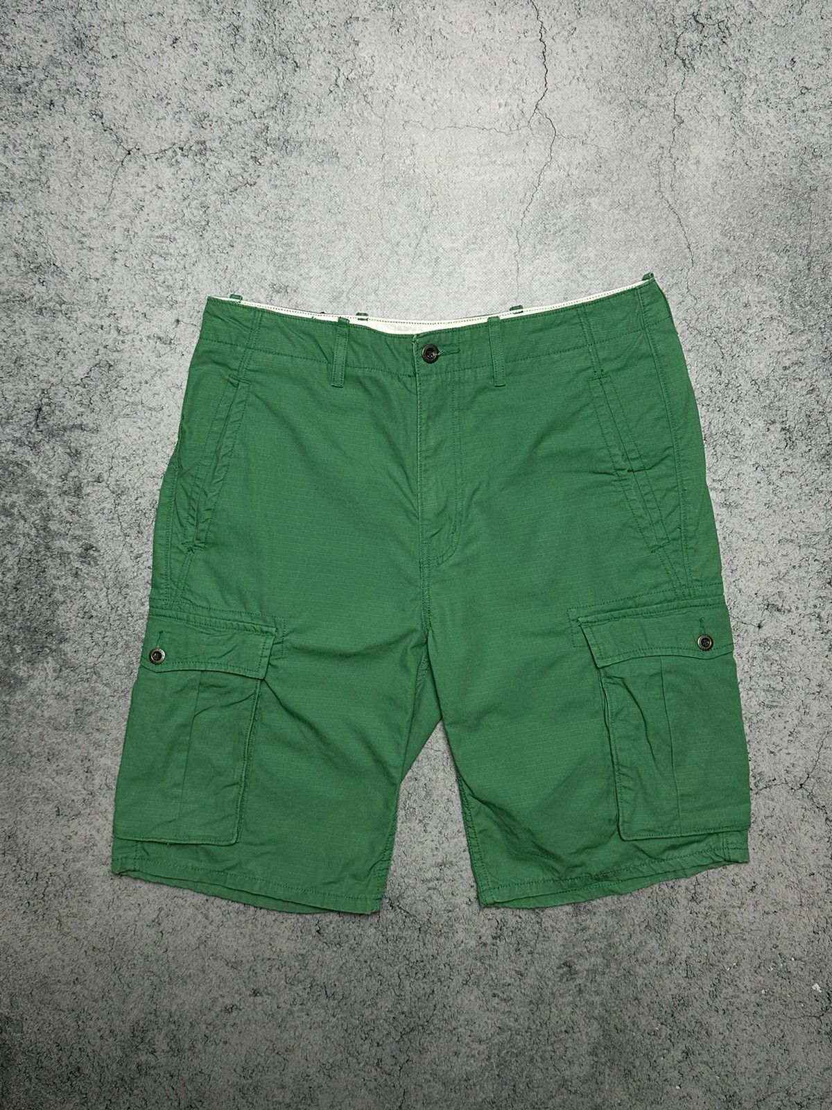 Levi's Levis Cargo Green Shorts 32 Size US 32 / EU 48 - 1 Thumbnail
