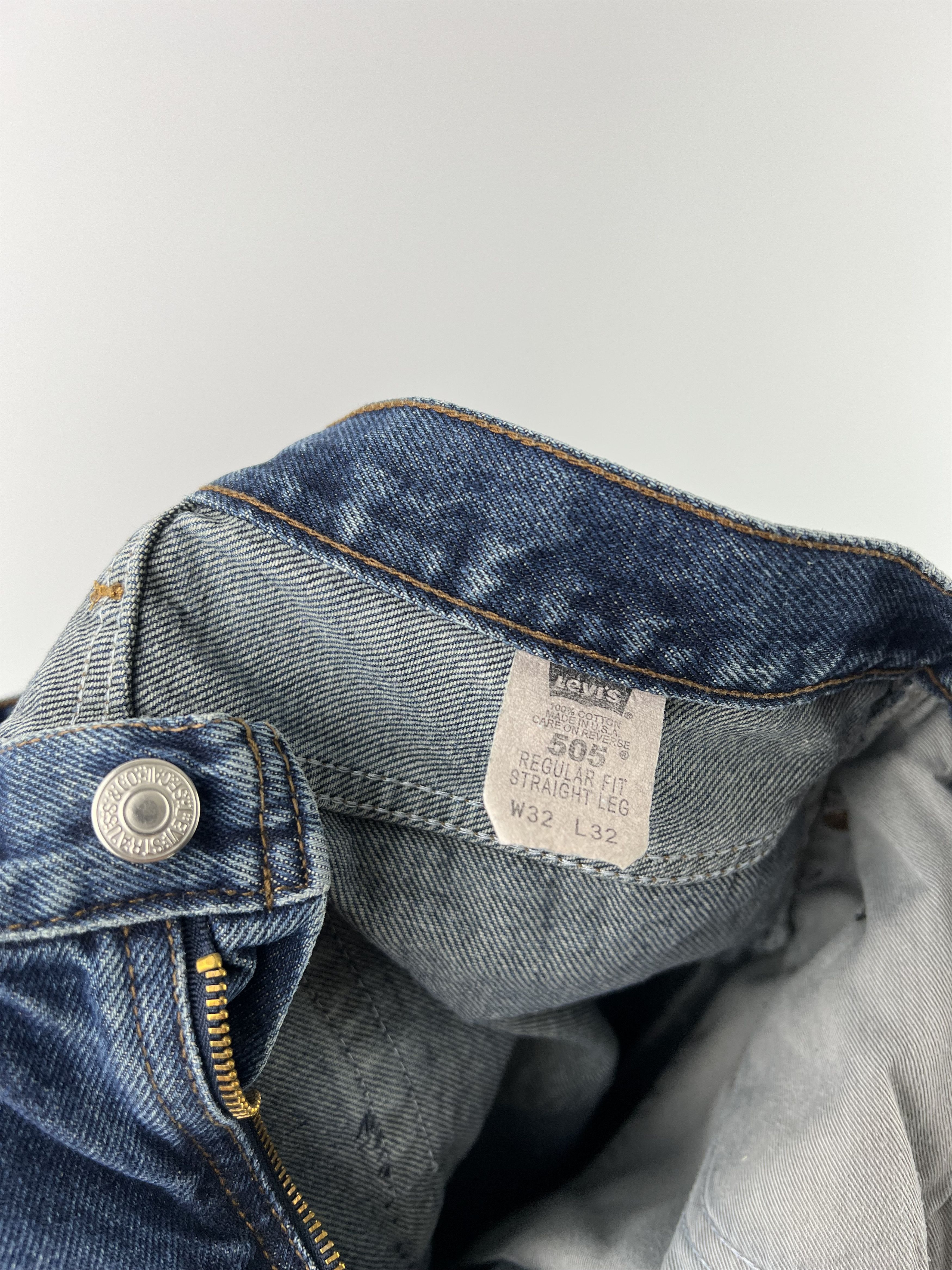 Levi's Vintage Clothing 90s VTG Levis 505 Men's Blue Distressed Jeans Size 32x32 Size US 32 / EU 48 - 7 Thumbnail